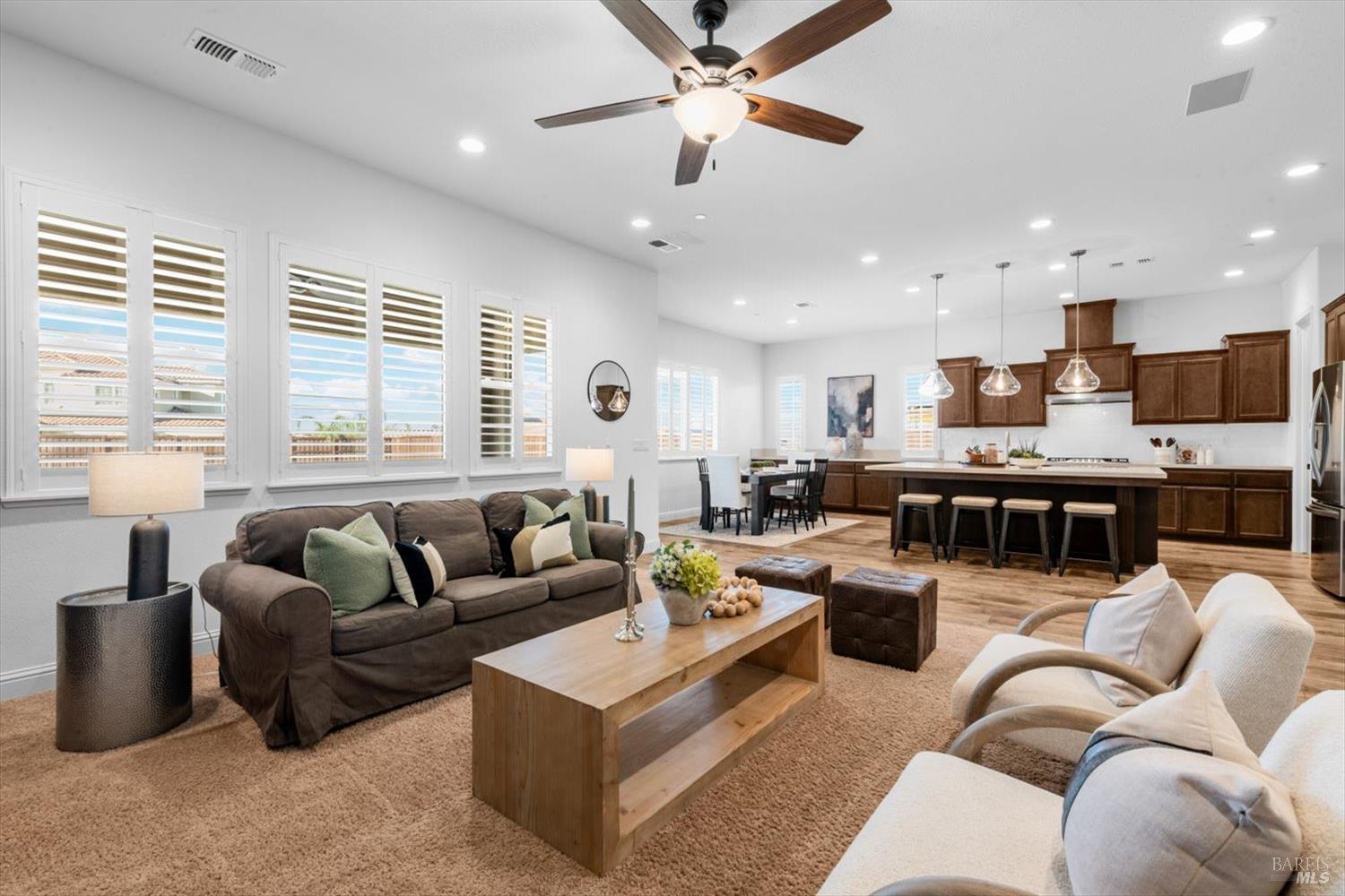 Detail Gallery Image 27 of 97 For 6012 Peacock Ct, Vacaville,  CA 95688 - 3 Beds | 3/1 Baths