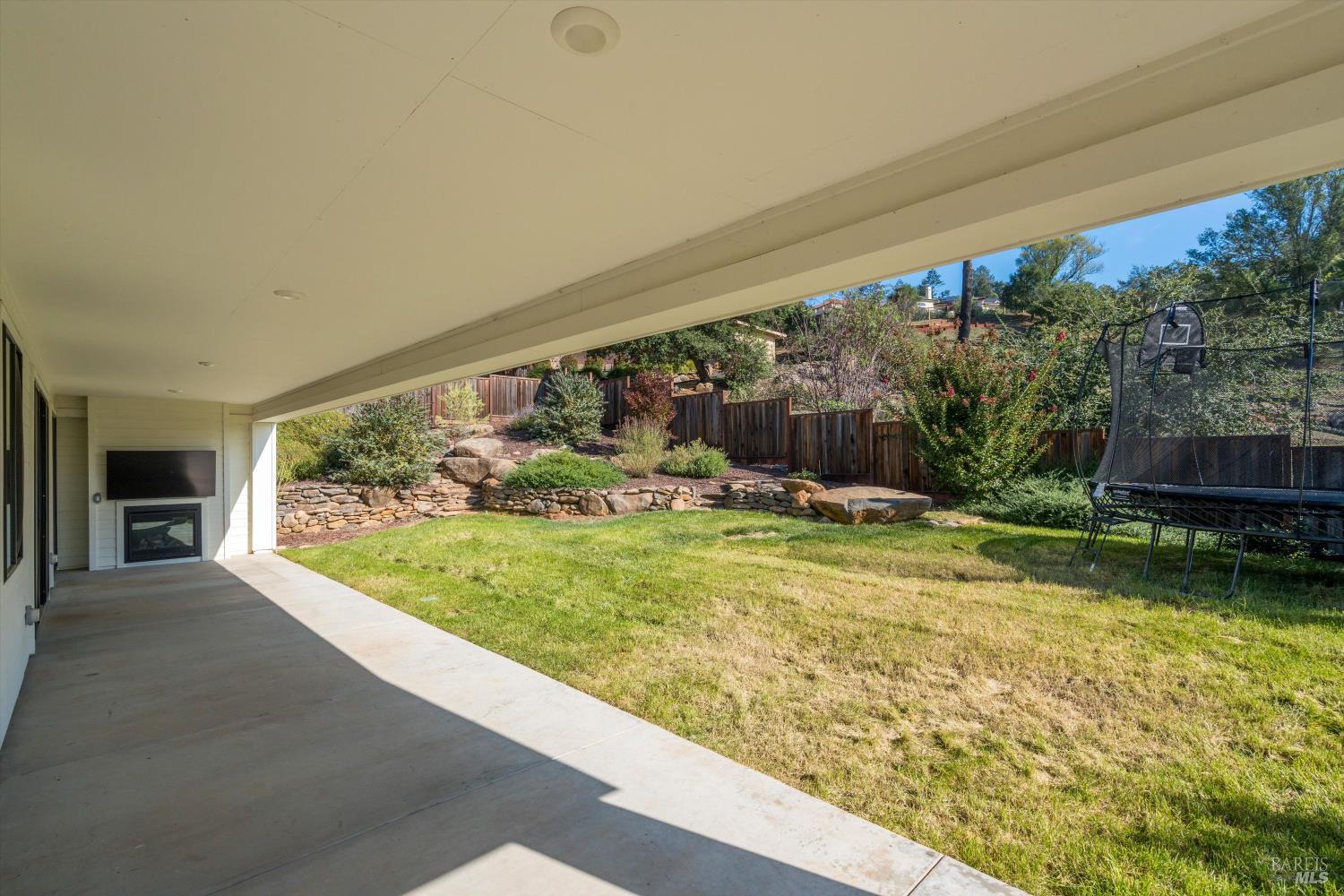 Detail Gallery Image 70 of 87 For 1980 Bent Tree Pl, Santa Rosa,  CA 95404 - 4 Beds | 3 Baths