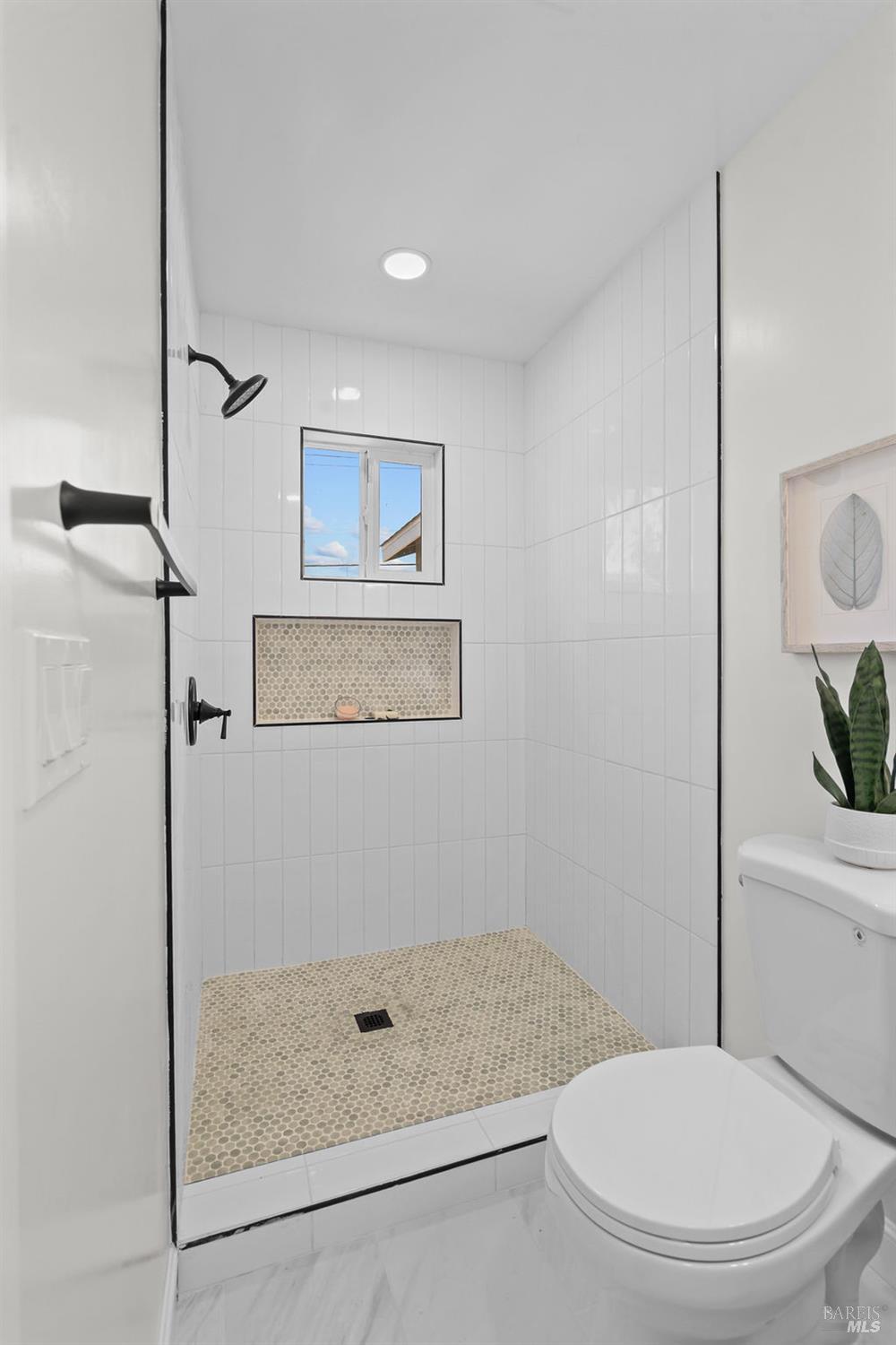 Detail Gallery Image 29 of 38 For 121 La Brea St, Vallejo,  CA 94591 - 3 Beds | 2 Baths