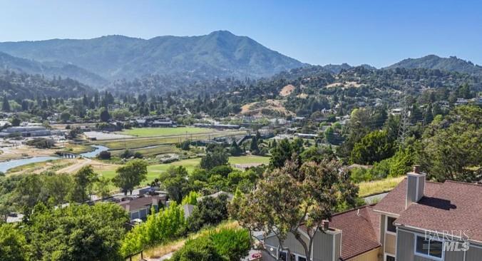 Detail Gallery Image 27 of 31 For 24 Brooke Cir, Mill Valley,  CA 94941 - 2 Beds | 2 Baths