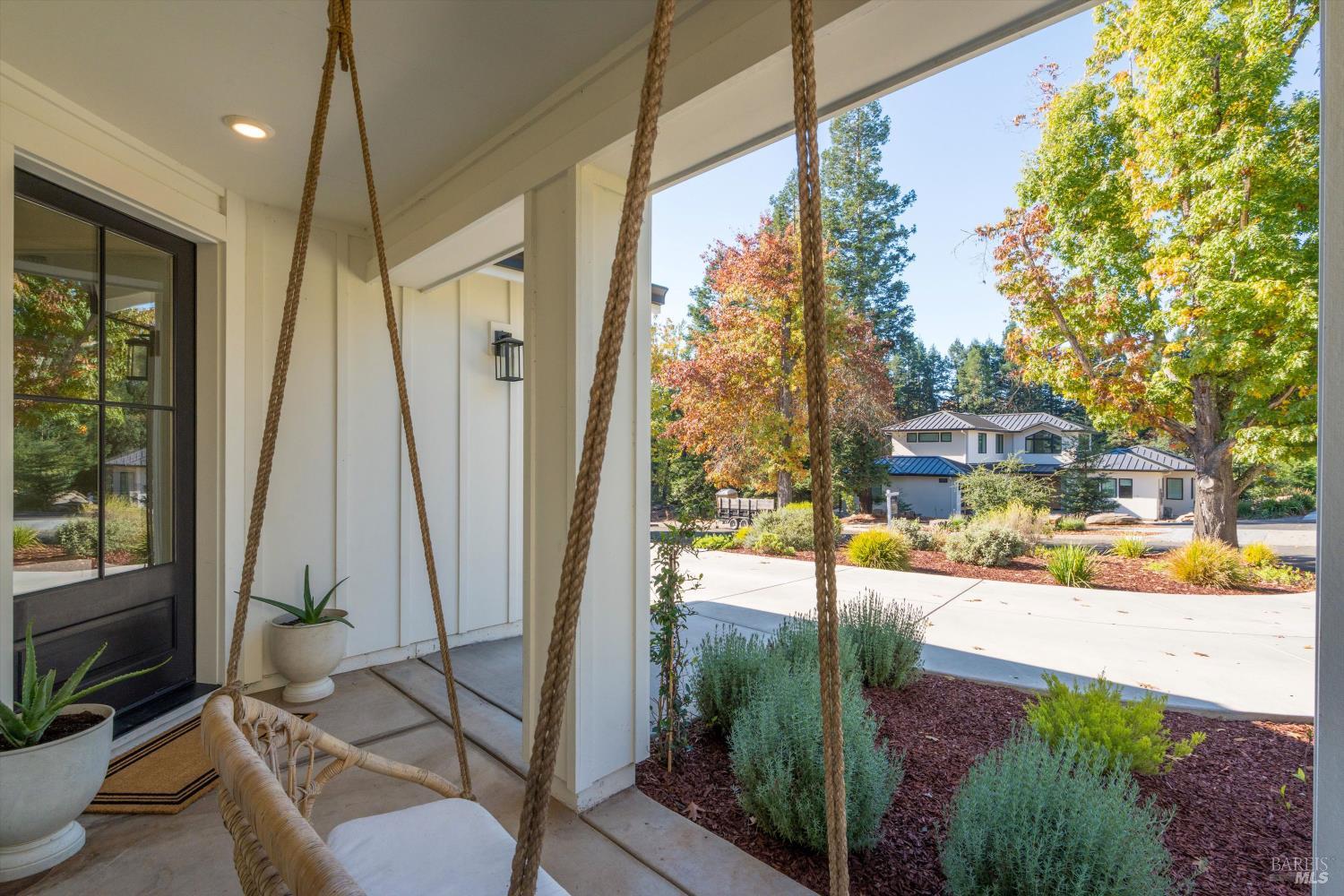 Detail Gallery Image 11 of 87 For 1980 Bent Tree Pl, Santa Rosa,  CA 95404 - 4 Beds | 3 Baths