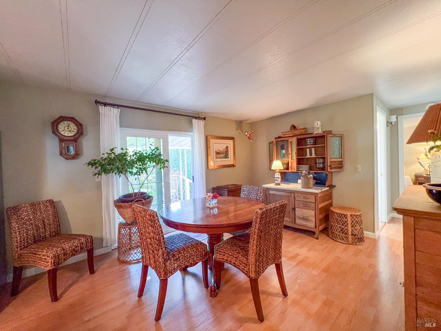 Detail Gallery Image 13 of 39 For 106 Drake Mews # 106 Unkn, Sonoma,  CA 95476 - 2 Beds | 2 Baths