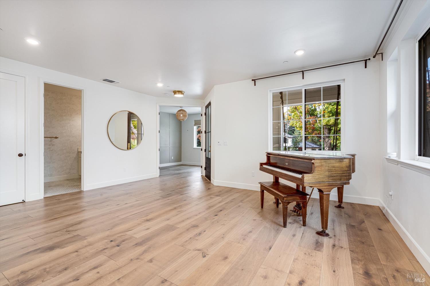 Detail Gallery Image 26 of 87 For 1980 Bent Tree Pl, Santa Rosa,  CA 95404 - 4 Beds | 3 Baths