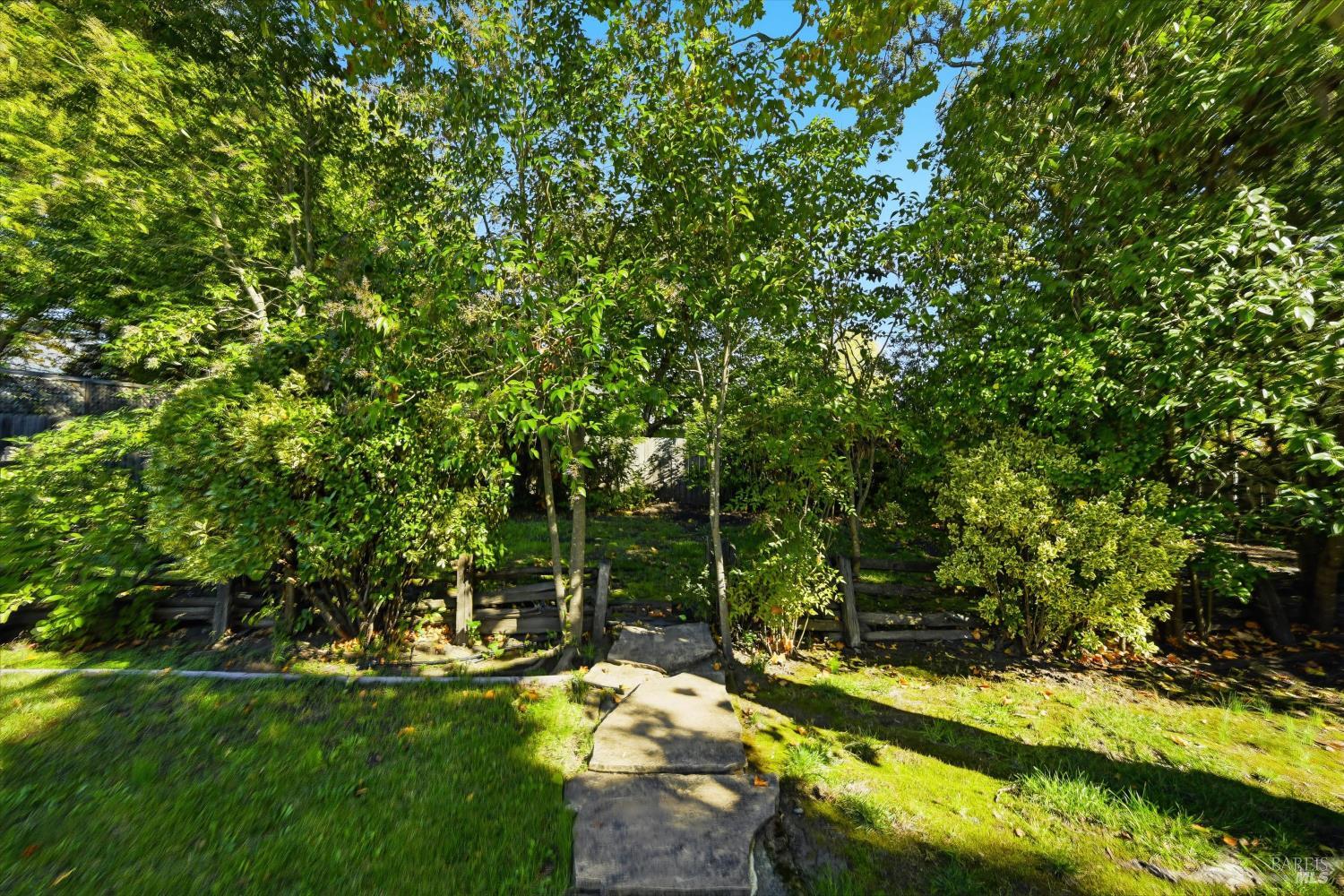 Detail Gallery Image 9 of 44 For 9225 Clyde Ave, Kenwood,  CA 95452 - 2 Beds | 2 Baths