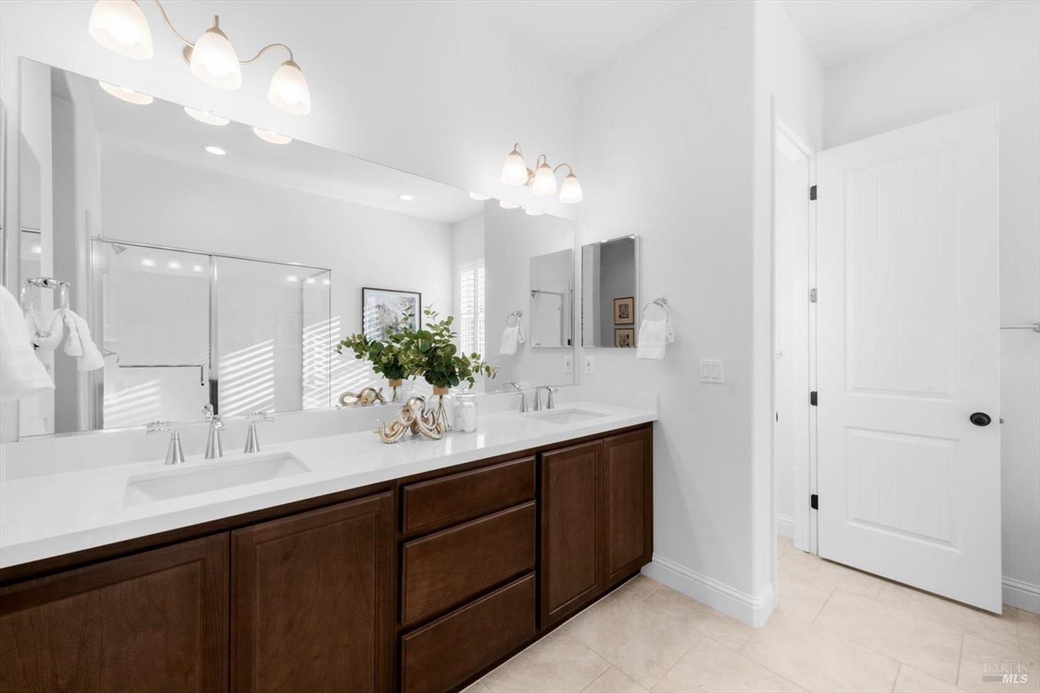 Detail Gallery Image 57 of 97 For 6012 Peacock Ct, Vacaville,  CA 95688 - 3 Beds | 3/1 Baths