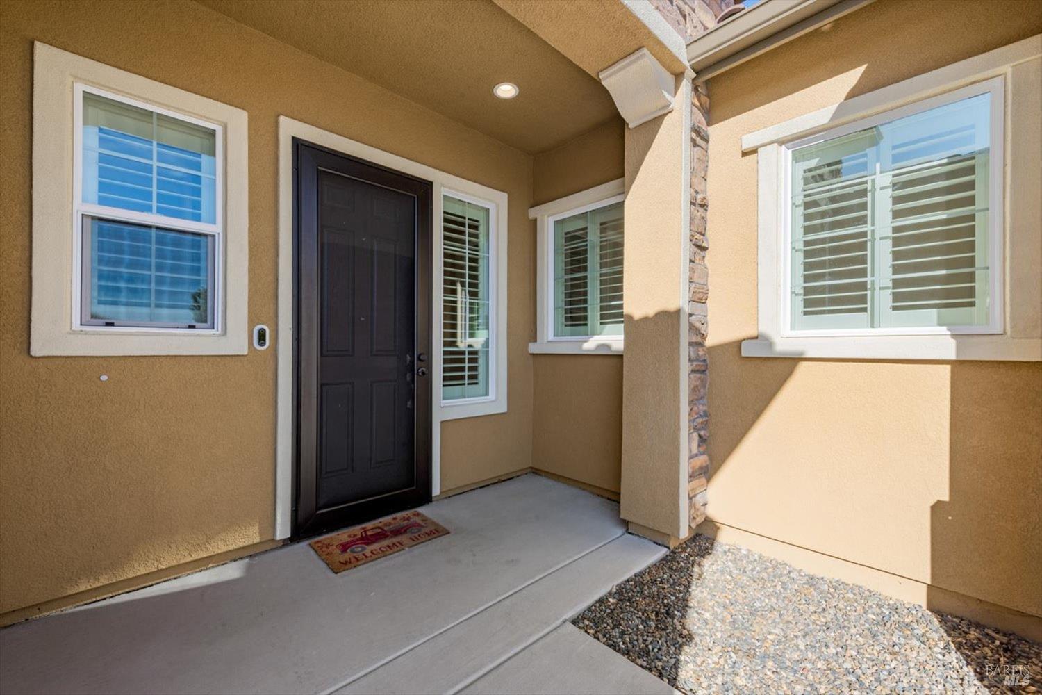 Detail Gallery Image 9 of 97 For 6012 Peacock Ct, Vacaville,  CA 95688 - 3 Beds | 3/1 Baths