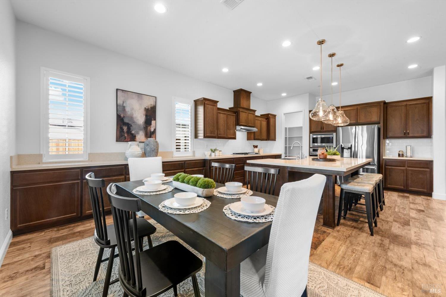 Detail Gallery Image 43 of 97 For 6012 Peacock Ct, Vacaville,  CA 95688 - 3 Beds | 3/1 Baths