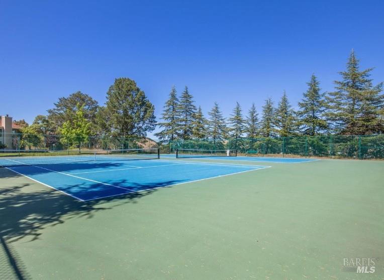 Detail Gallery Image 21 of 31 For 24 Brooke Cir, Mill Valley,  CA 94941 - 2 Beds | 2 Baths