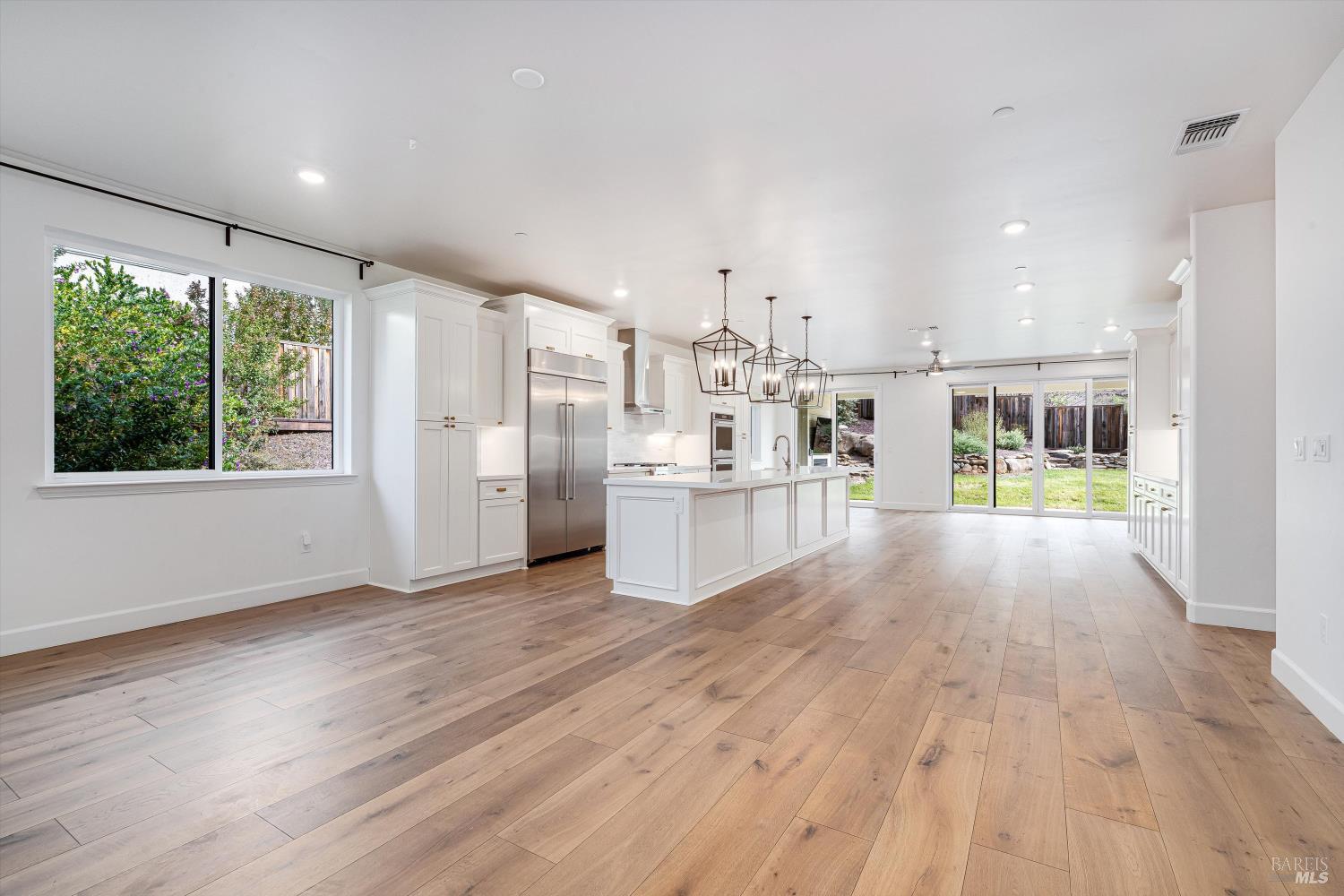 Detail Gallery Image 29 of 87 For 1980 Bent Tree Pl, Santa Rosa,  CA 95404 - 4 Beds | 3 Baths