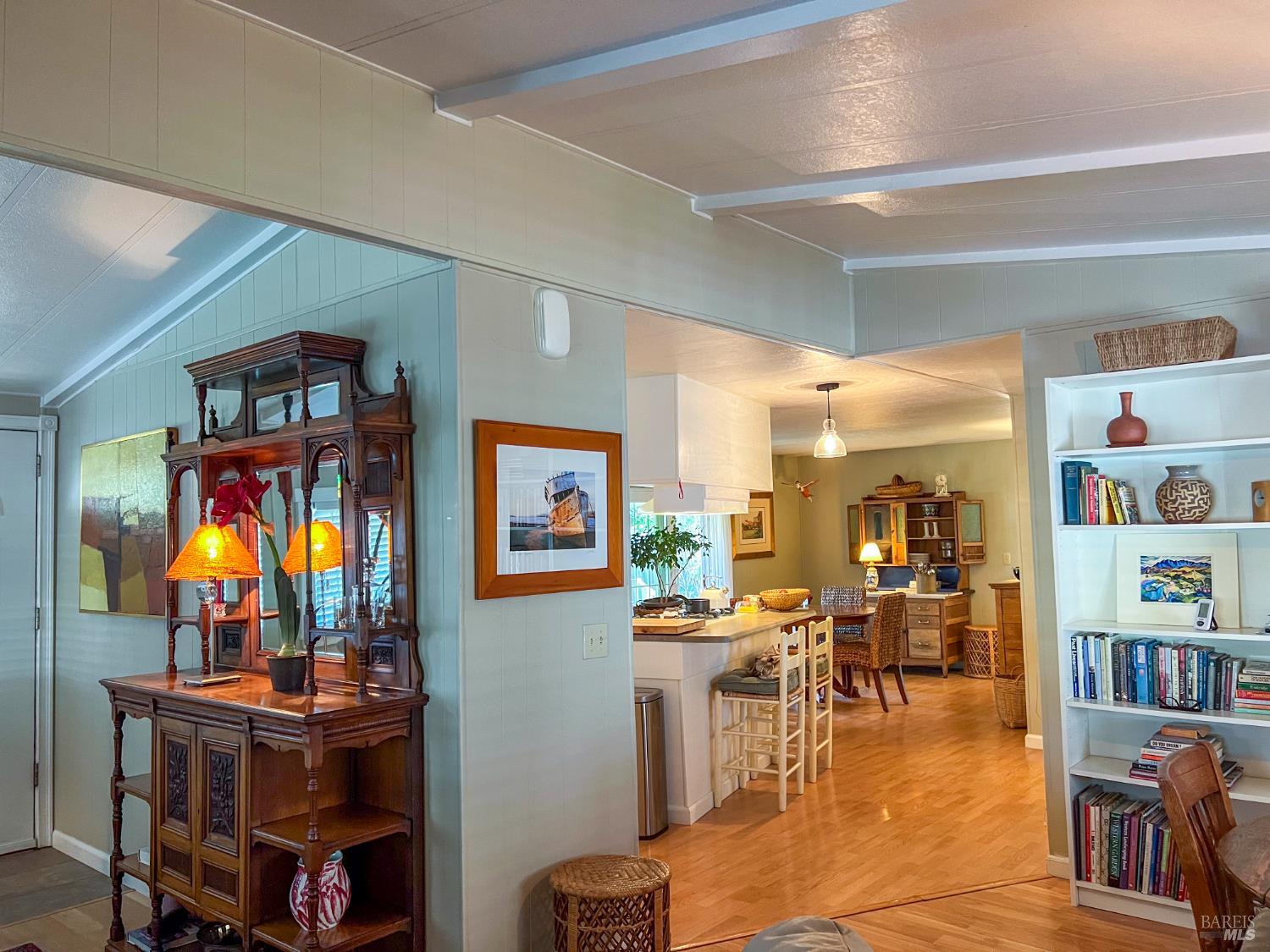 Detail Gallery Image 5 of 39 For 106 Drake Mews # 106 Unkn, Sonoma,  CA 95476 - 2 Beds | 2 Baths