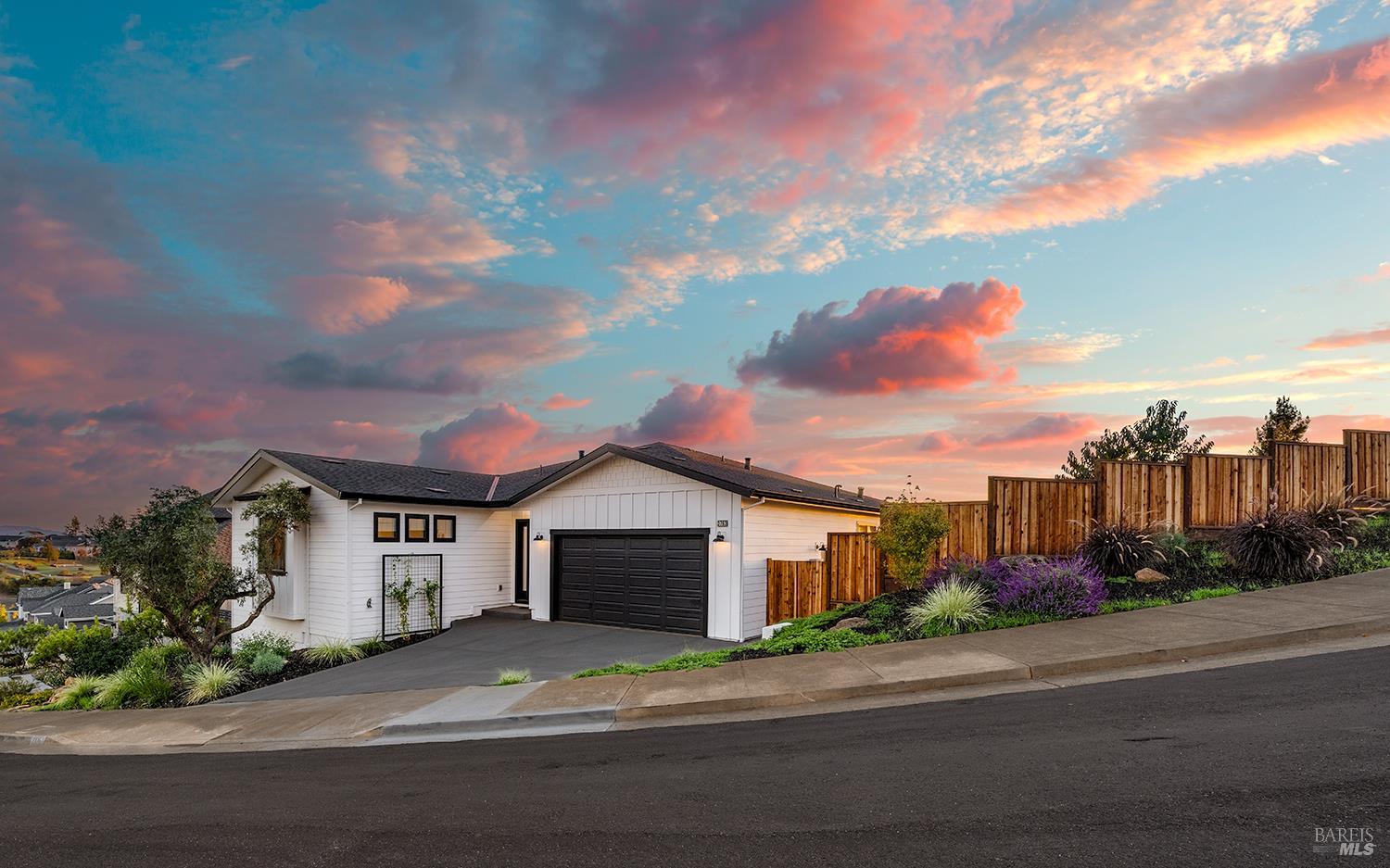 Detail Gallery Image 42 of 44 For 3763 Paxton Pl, Santa Rosa,  CA 95403 - 4 Beds | 4 Baths