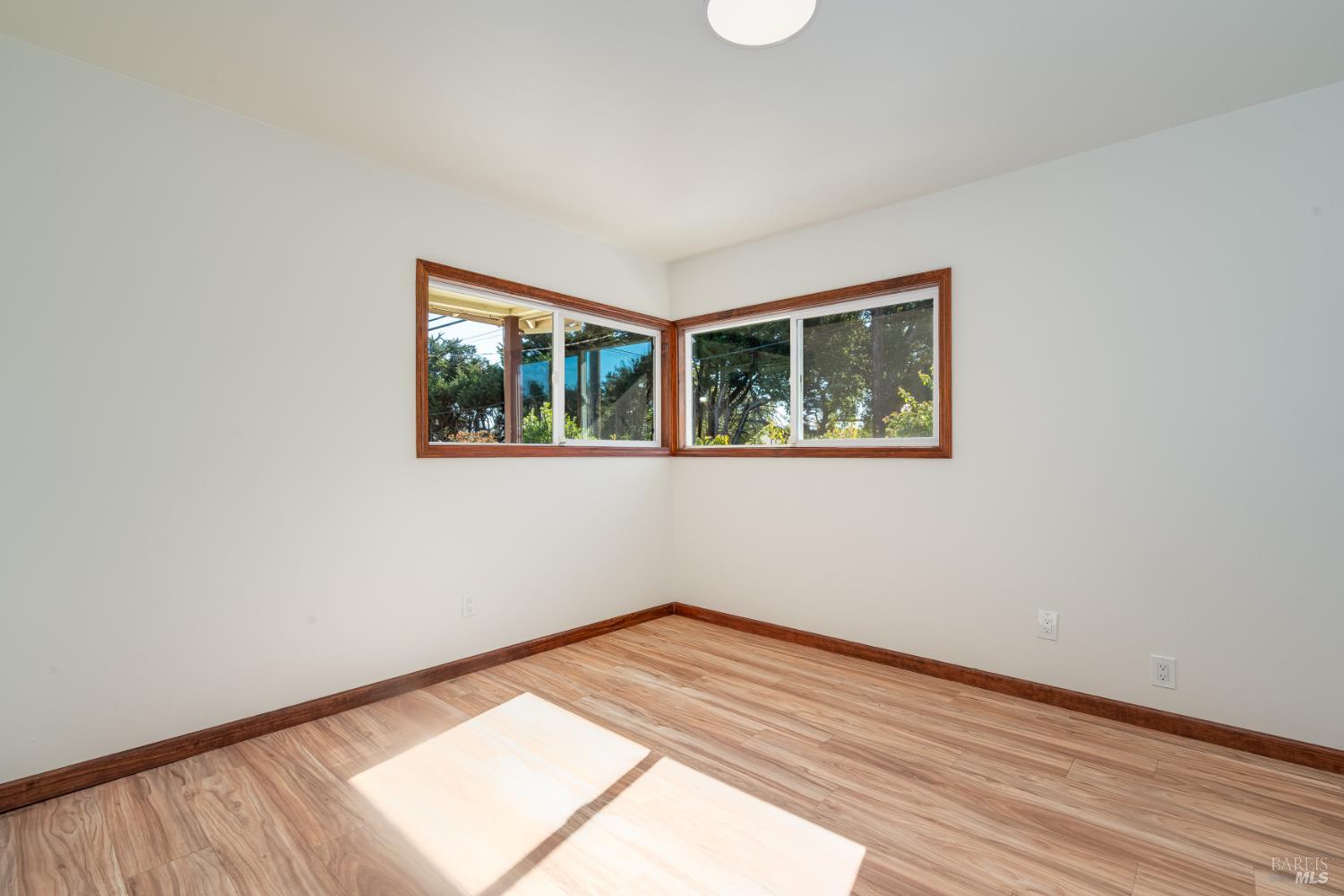 Detail Gallery Image 24 of 78 For 505 E Railroad Ave, Cotati,  CA 94931 - 4 Beds | 2 Baths