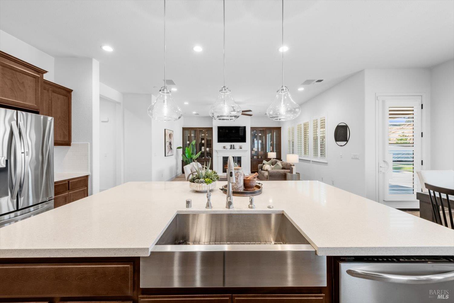 Detail Gallery Image 40 of 97 For 6012 Peacock Ct, Vacaville,  CA 95688 - 3 Beds | 3/1 Baths