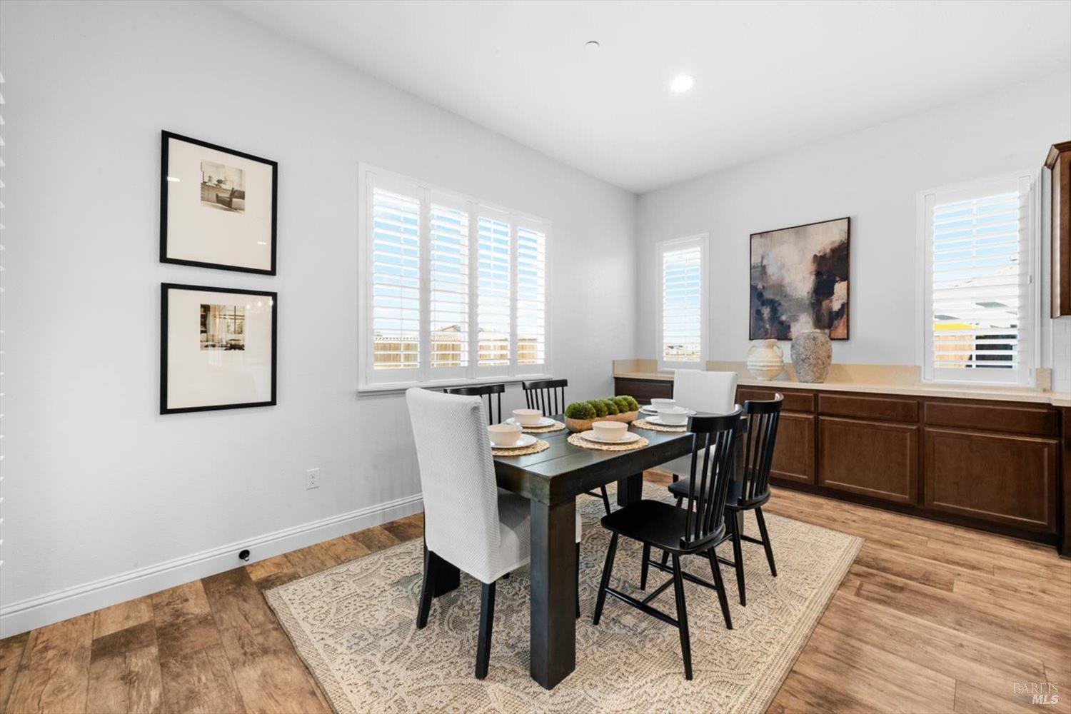 Detail Gallery Image 45 of 97 For 6012 Peacock Ct, Vacaville,  CA 95688 - 3 Beds | 3/1 Baths