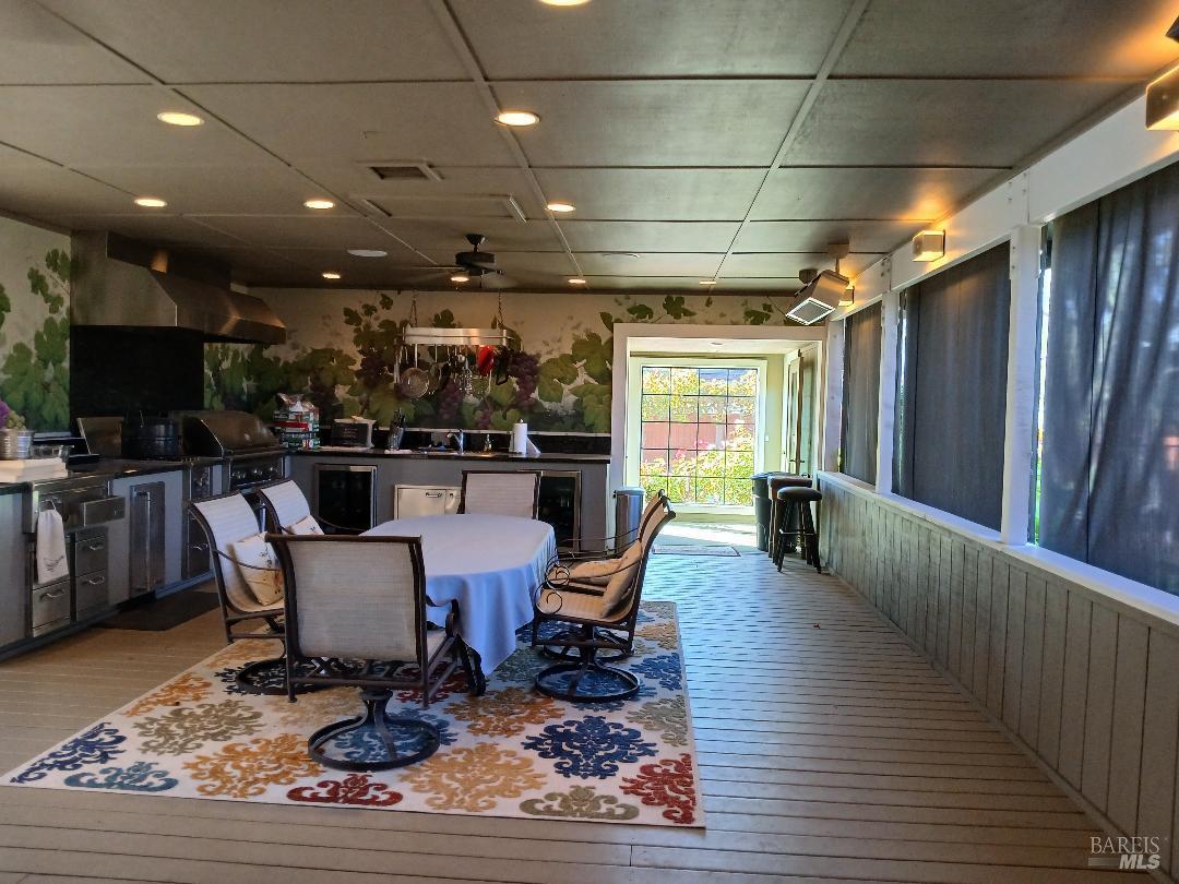 Detail Gallery Image 11 of 13 For 6133 Tamara Ln, Windsor,  CA 95492 - 3 Beds | 3 Baths