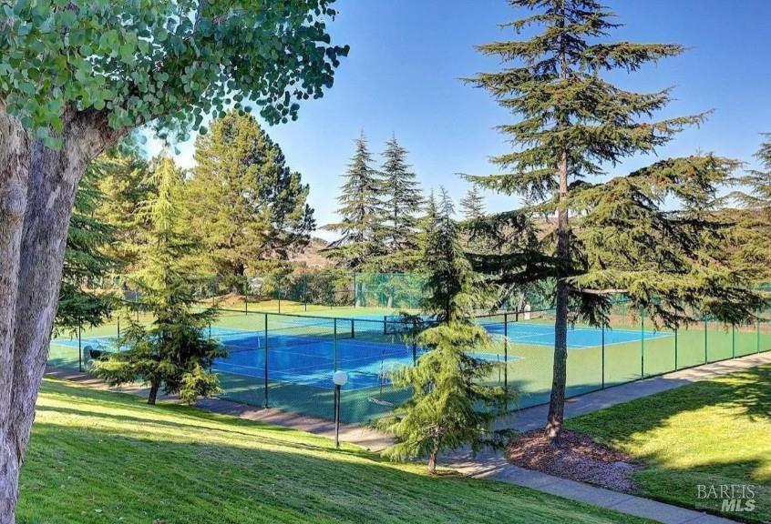 Detail Gallery Image 22 of 31 For 24 Brooke Cir, Mill Valley,  CA 94941 - 2 Beds | 2 Baths