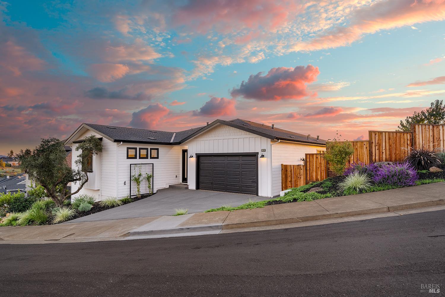 Front Image Thumbnail for BA325095482