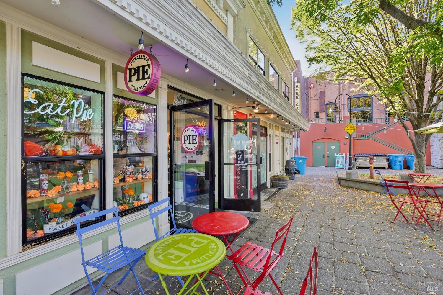 Detail Gallery Image 78 of 88 For 732 Keller Ct, Petaluma,  CA 94952 - 2 Beds | 2/1 Baths