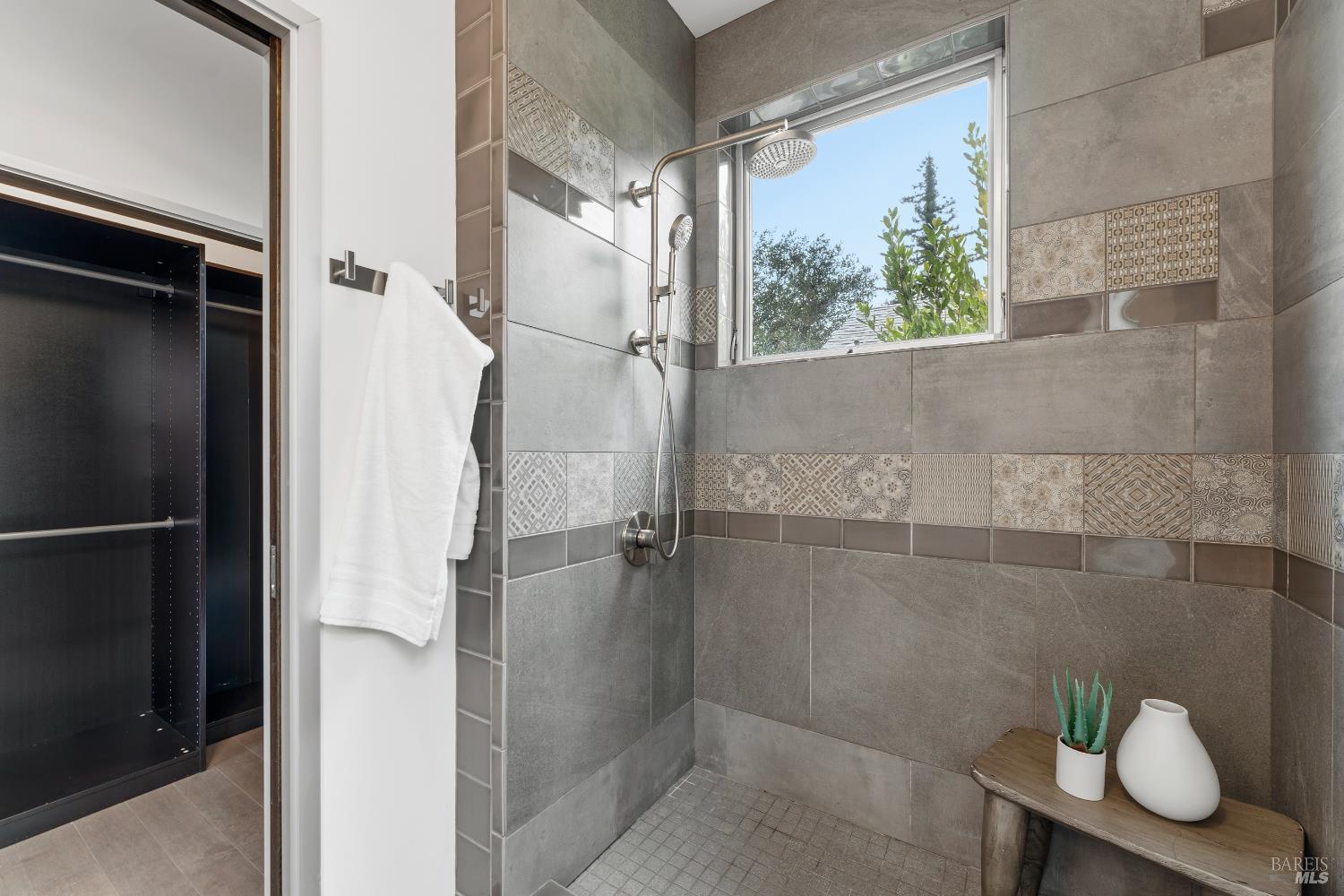 Detail Gallery Image 32 of 88 For 732 Keller Ct, Petaluma,  CA 94952 - 2 Beds | 2/1 Baths