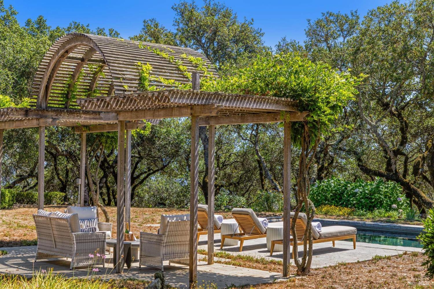 Detail Gallery Image 25 of 40 For 2700 Warrington Rd, Santa Rosa,  CA 95404 - 2 Beds | 2 Baths