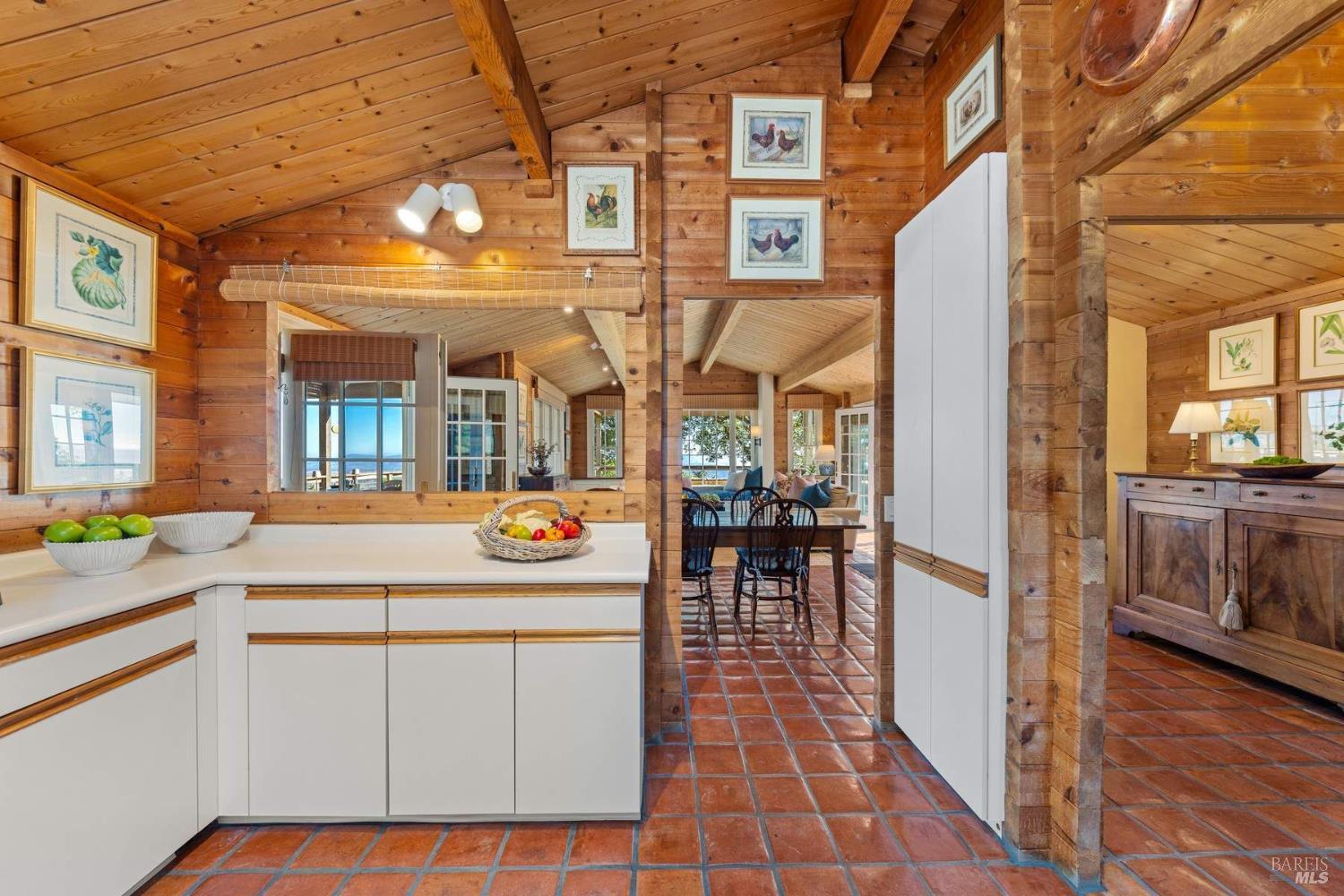 Detail Gallery Image 13 of 40 For 2700 Warrington Rd, Santa Rosa,  CA 95404 - 2 Beds | 2 Baths