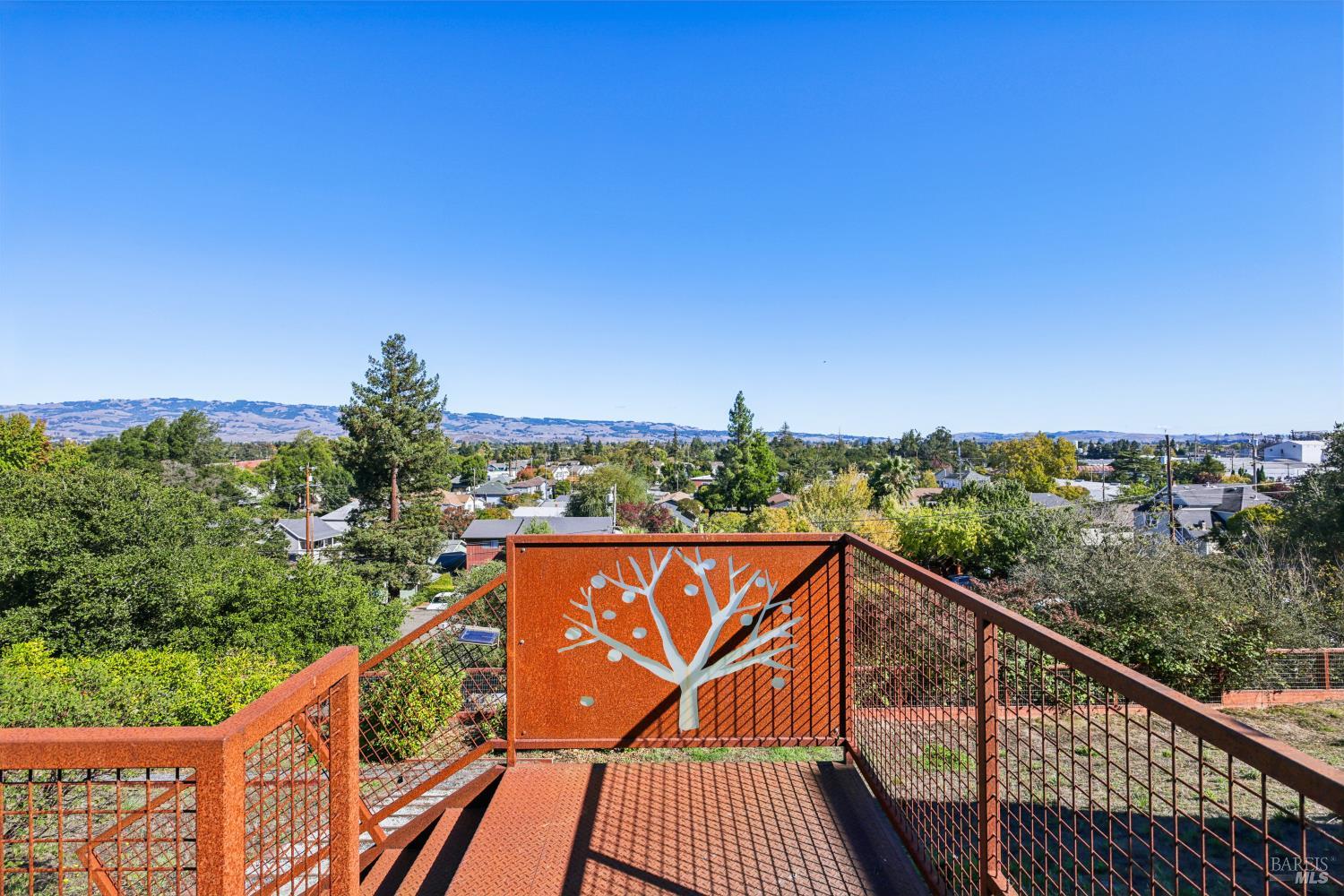 Detail Gallery Image 49 of 88 For 732 Keller Ct, Petaluma,  CA 94952 - 2 Beds | 2/1 Baths