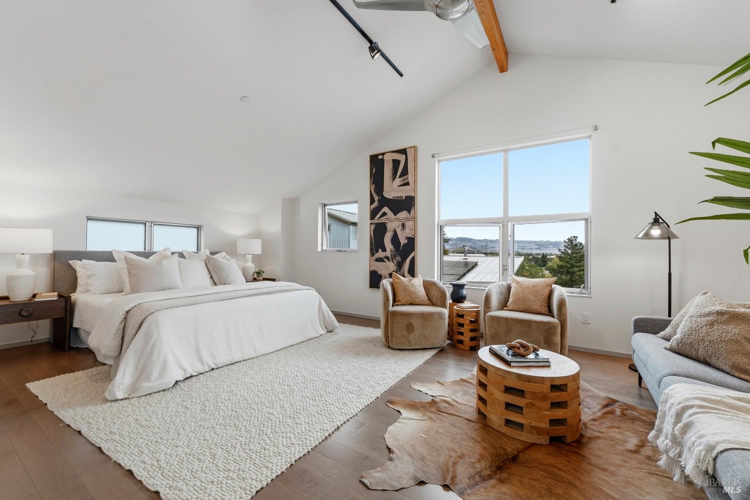 Detail Gallery Image 19 of 88 For 732 Keller Ct, Petaluma,  CA 94952 - 2 Beds | 2/1 Baths