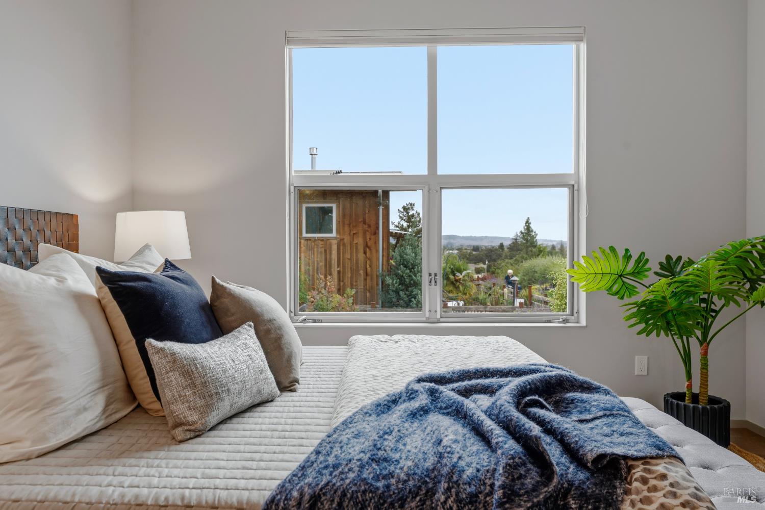 Detail Gallery Image 28 of 88 For 732 Keller Ct, Petaluma,  CA 94952 - 2 Beds | 2/1 Baths