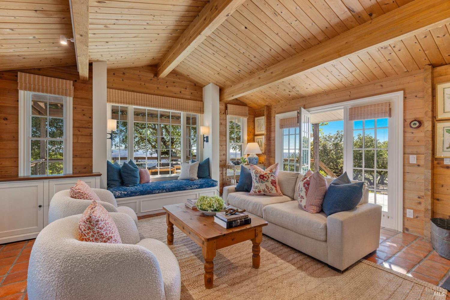 Detail Gallery Image 9 of 40 For 2700 Warrington Rd, Santa Rosa,  CA 95404 - 2 Beds | 2 Baths