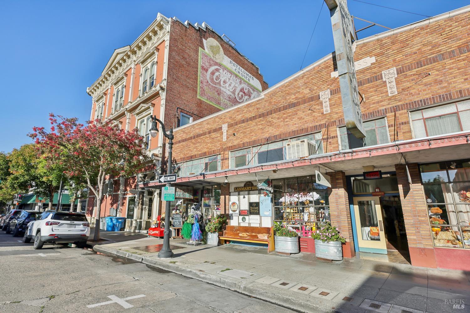 Detail Gallery Image 75 of 88 For 732 Keller Ct, Petaluma,  CA 94952 - 2 Beds | 2/1 Baths