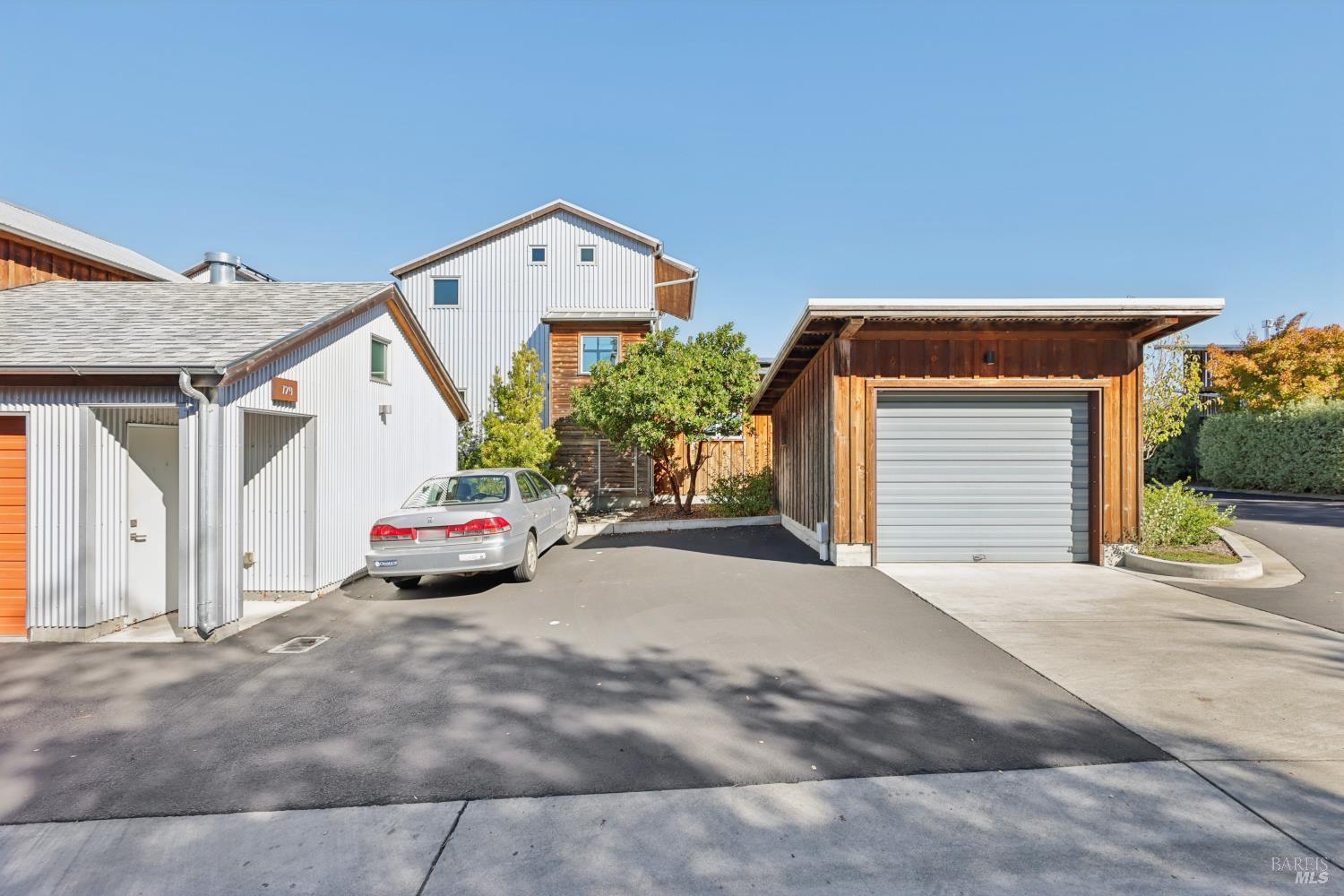 Detail Gallery Image 77 of 88 For 732 Keller Ct, Petaluma,  CA 94952 - 2 Beds | 2/1 Baths