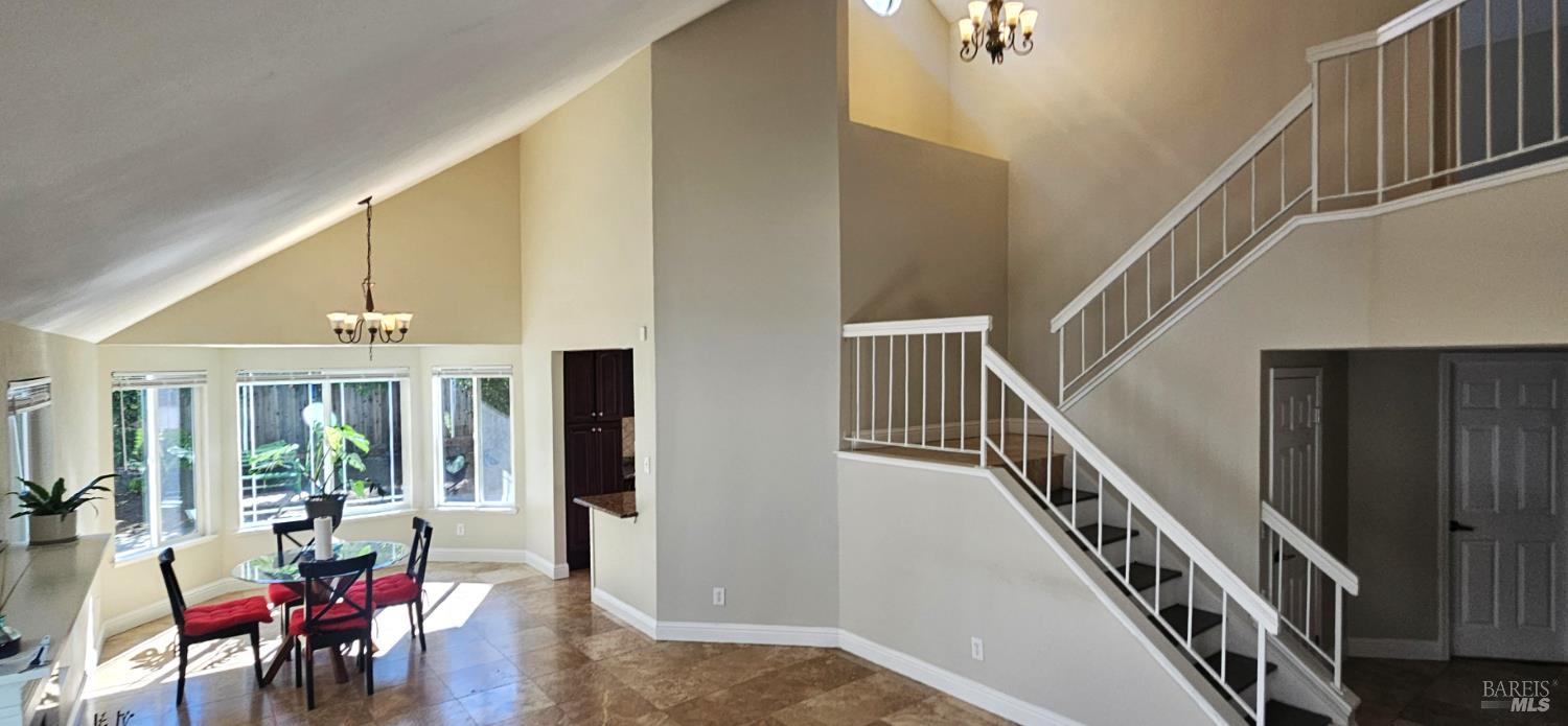 Detail Gallery Image 8 of 34 For 2591 Clipper Ln, Fairfield,  CA 94534 - 5 Beds | 3 Baths