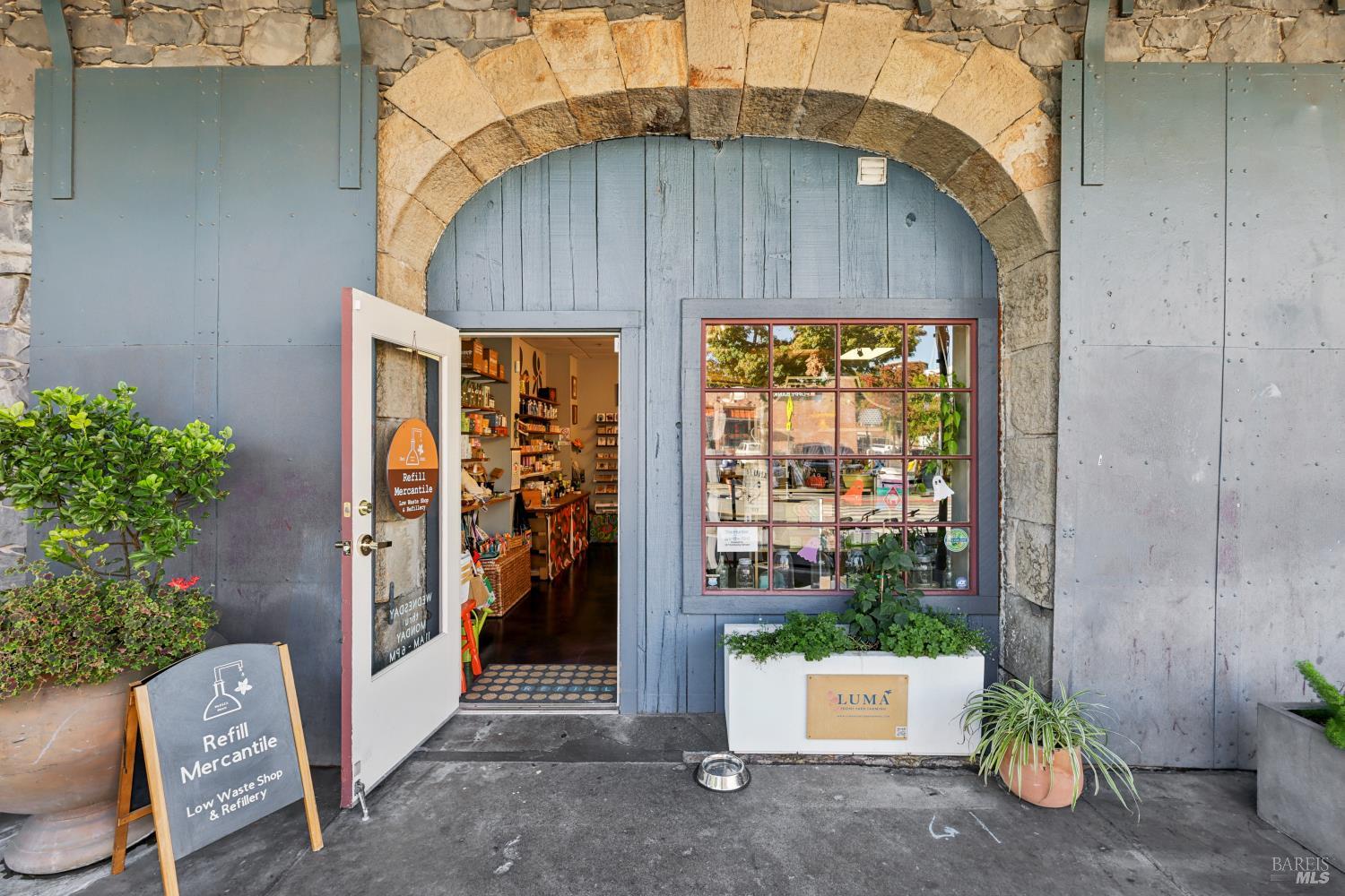 Detail Gallery Image 82 of 88 For 732 Keller Ct, Petaluma,  CA 94952 - 2 Beds | 2/1 Baths