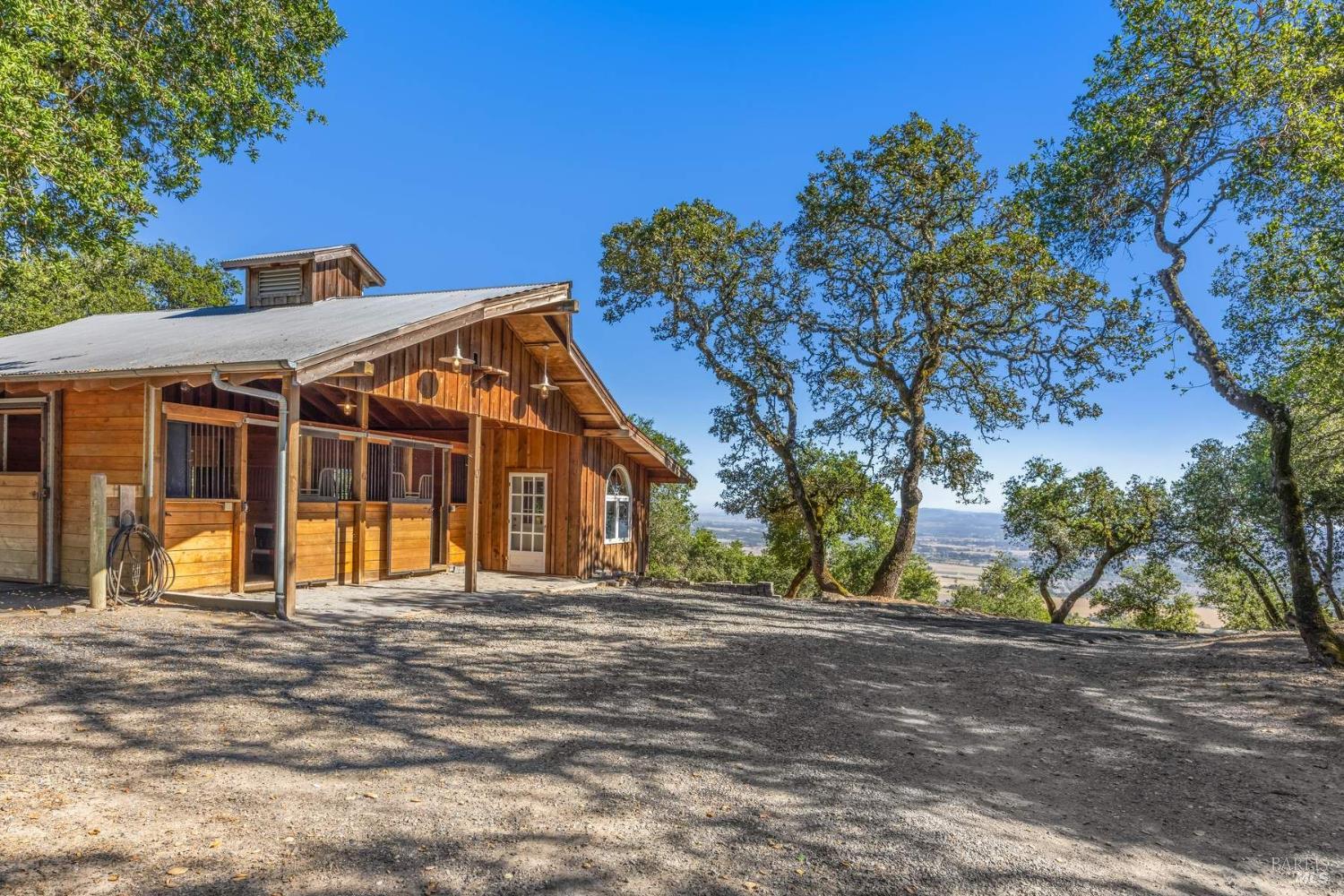 Detail Gallery Image 3 of 40 For 2700 Warrington Rd, Santa Rosa,  CA 95404 - 2 Beds | 2 Baths