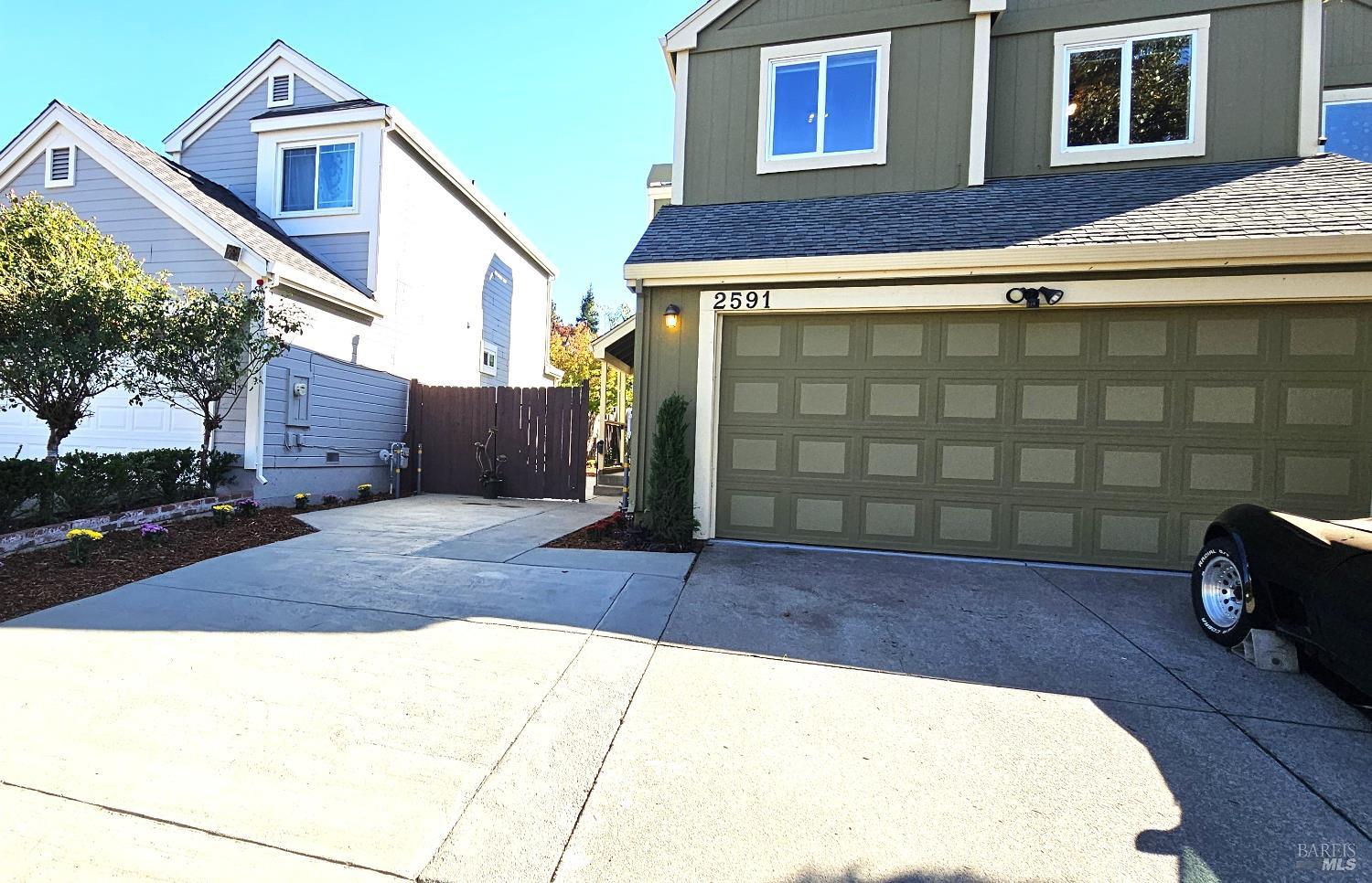 Detail Gallery Image 3 of 34 For 2591 Clipper Ln, Fairfield,  CA 94534 - 5 Beds | 3 Baths