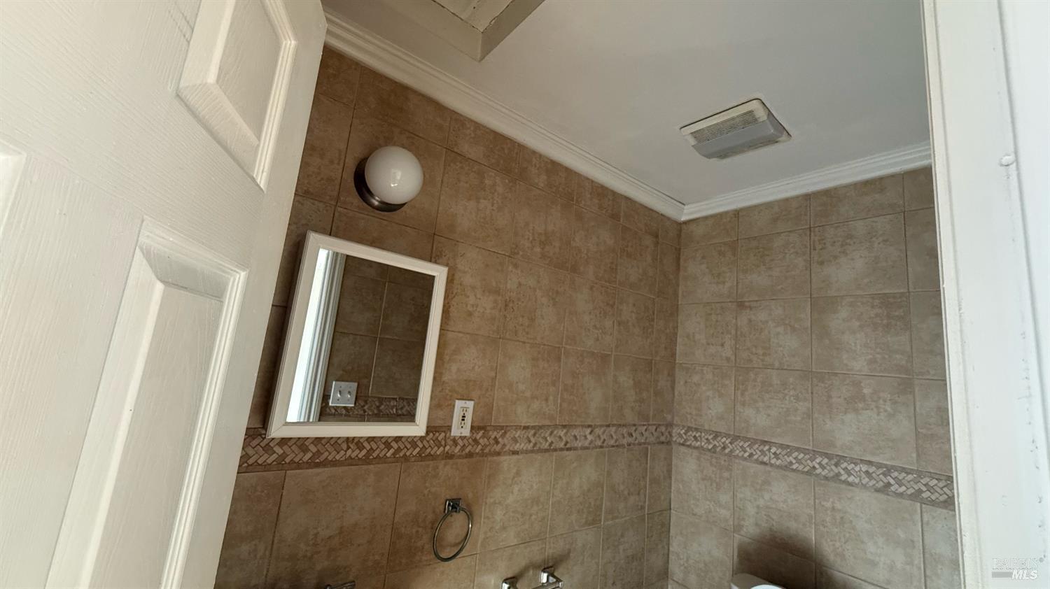 Detail Gallery Image 12 of 14 For 1046 Maple Ave, Vallejo,  CA 94591 - 2 Beds | 1 Baths