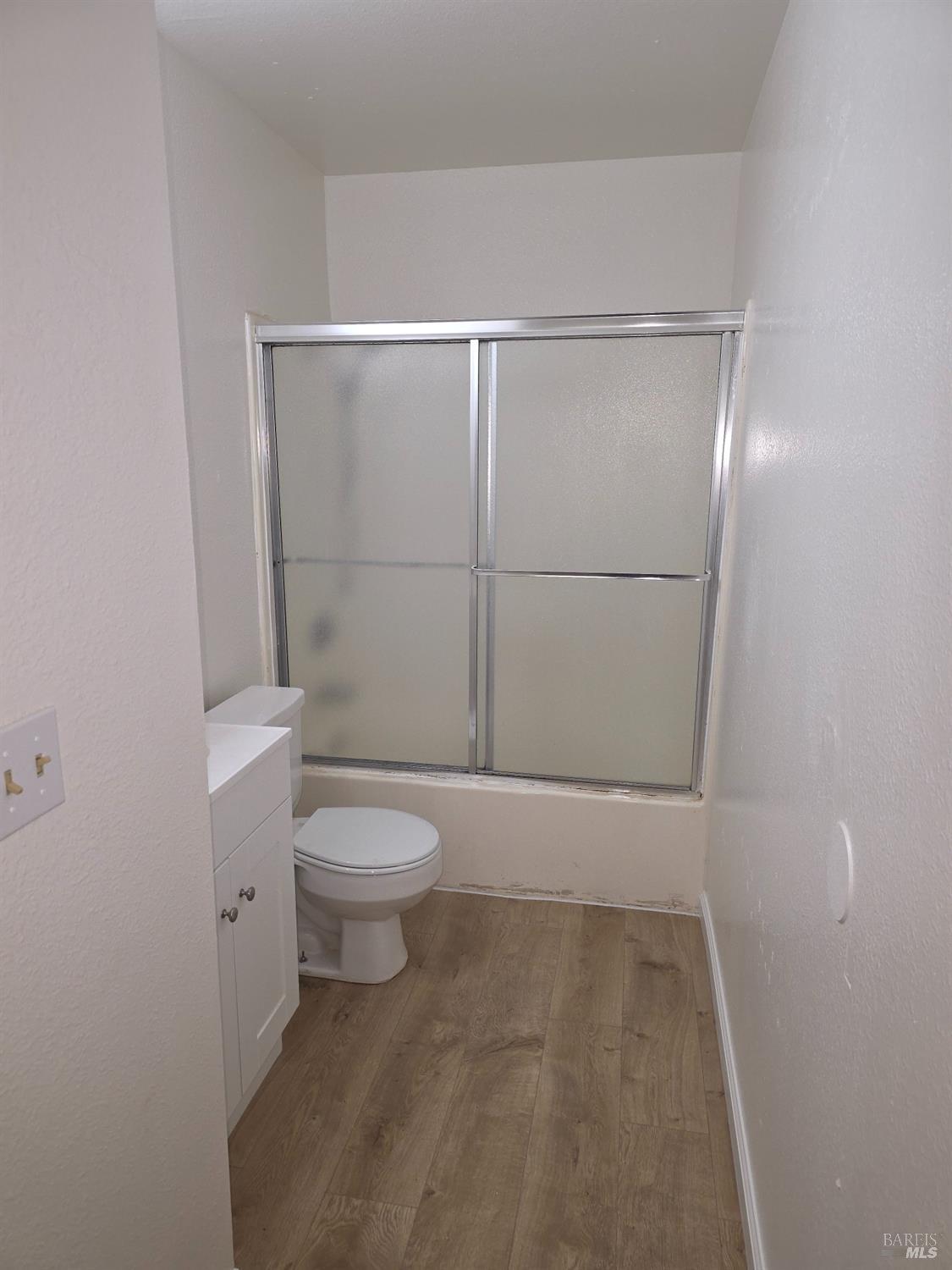 Detail Gallery Image 4 of 5 For 1300 Pine St #6,  Calistoga,  CA 94515 - 1 Beds | 1 Baths