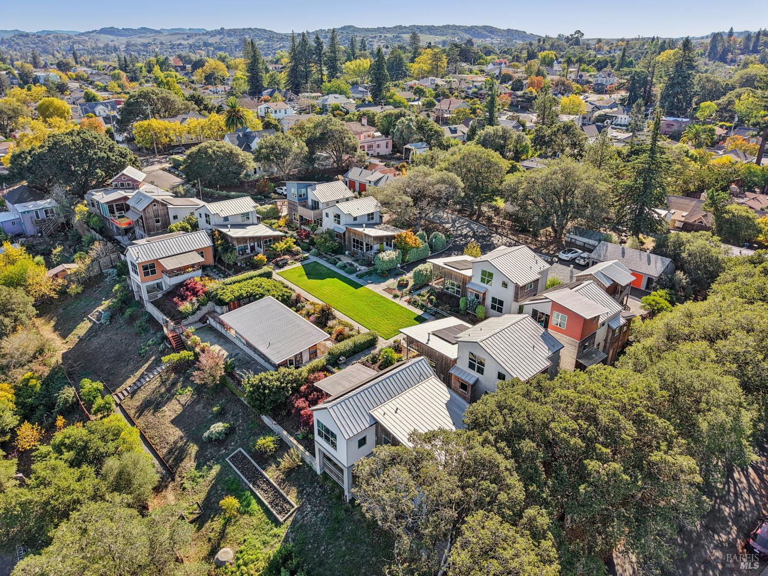 Detail Gallery Image 68 of 88 For 732 Keller Ct, Petaluma,  CA 94952 - 2 Beds | 2/1 Baths