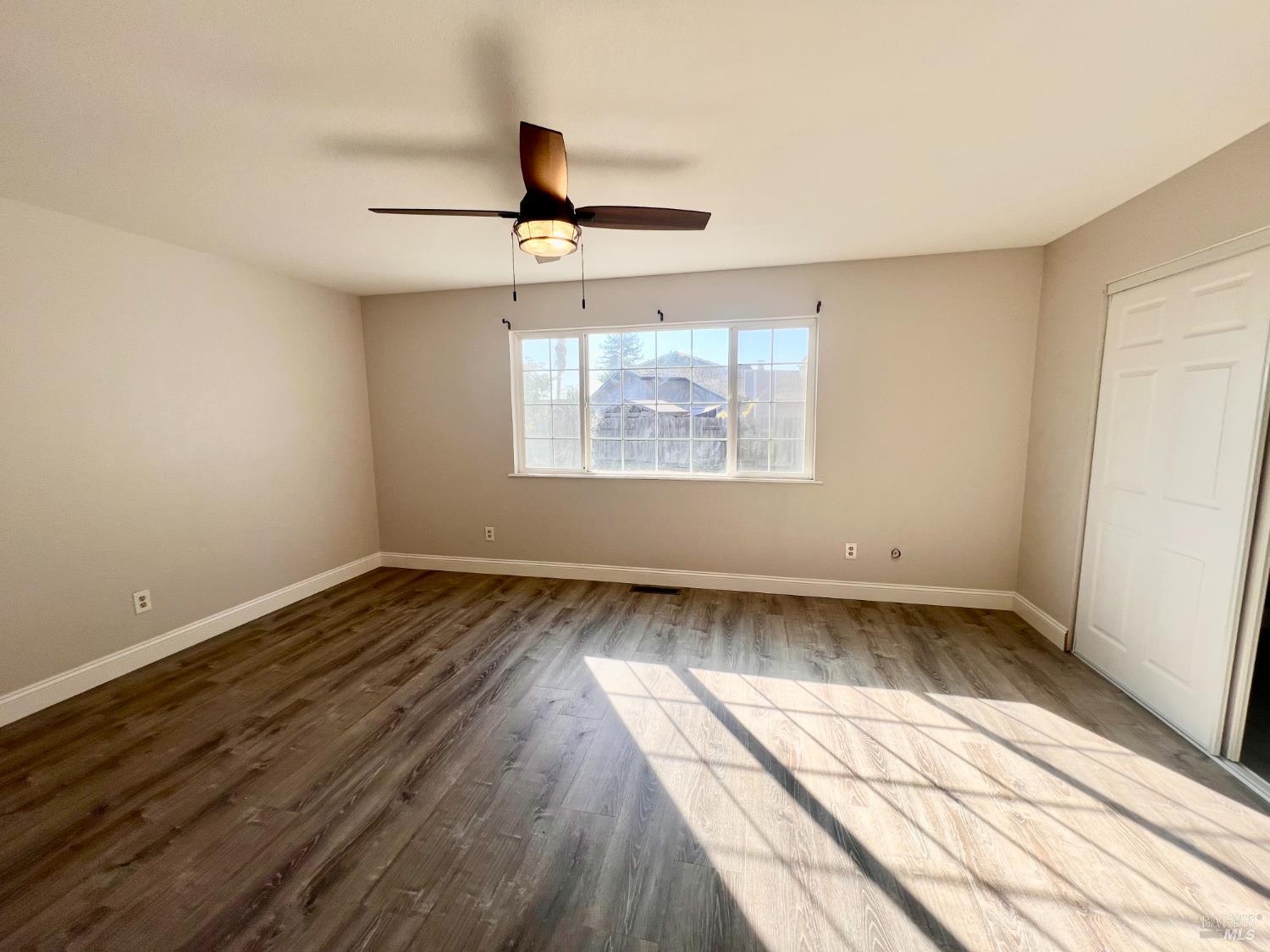 Detail Gallery Image 20 of 25 For 1569 Golf Course Dr, Rohnert Park,  CA 94928 - 3 Beds | 2 Baths