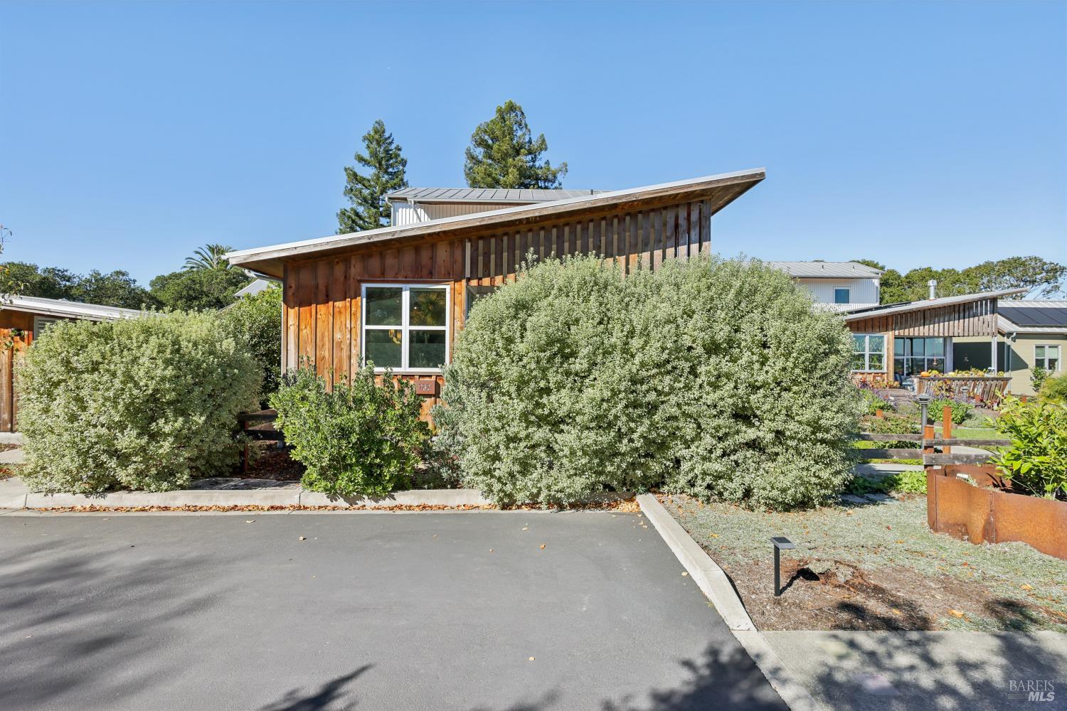 Detail Gallery Image 85 of 88 For 732 Keller Ct, Petaluma,  CA 94952 - 2 Beds | 2/1 Baths