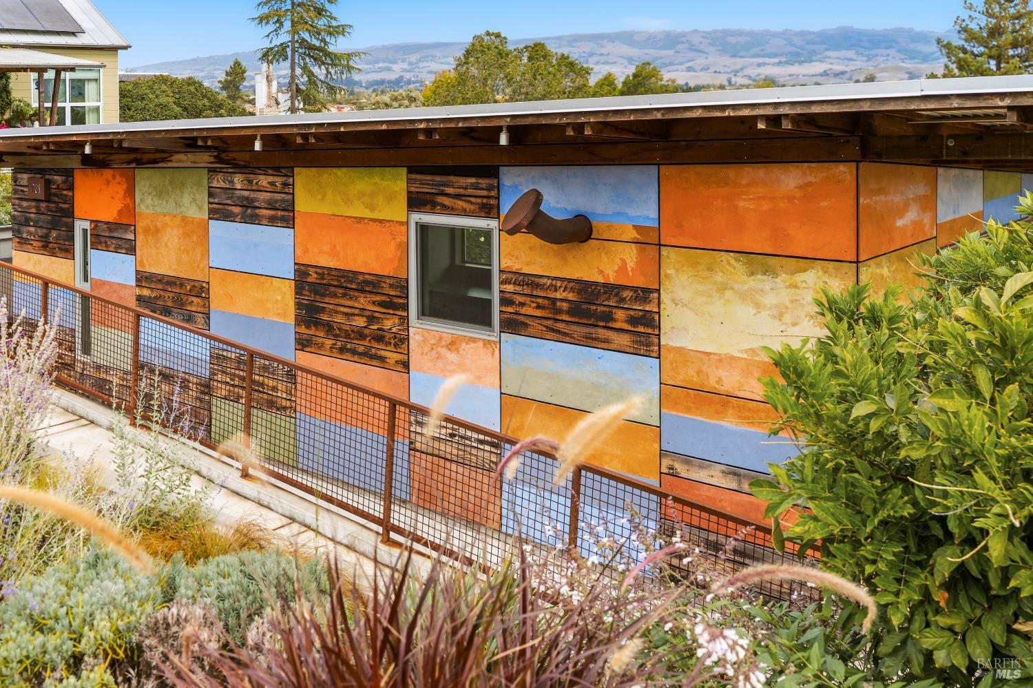 Detail Gallery Image 41 of 88 For 732 Keller Ct, Petaluma,  CA 94952 - 2 Beds | 2/1 Baths