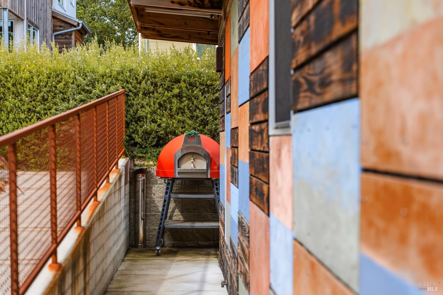 Detail Gallery Image 40 of 88 For 732 Keller Ct, Petaluma,  CA 94952 - 2 Beds | 2/1 Baths