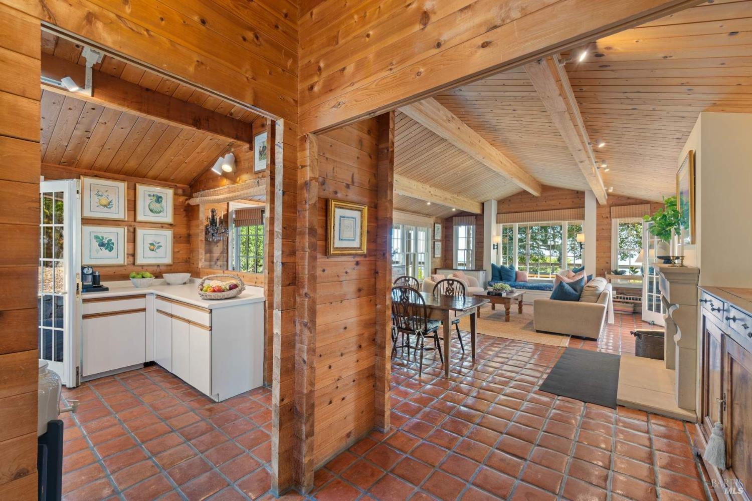 Detail Gallery Image 6 of 40 For 2700 Warrington Rd, Santa Rosa,  CA 95404 - 2 Beds | 2 Baths