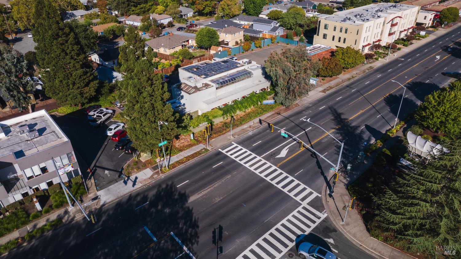 Detail Gallery Image 4 of 17 For 777 Farmers Ln, Santa Rosa,  CA 95405 - – Beds | – Baths