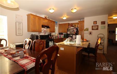 Detail Gallery Image 7 of 16 For 13331 1st St, Clearlake Oaks,  CA 95423 - 3 Beds | 2 Baths