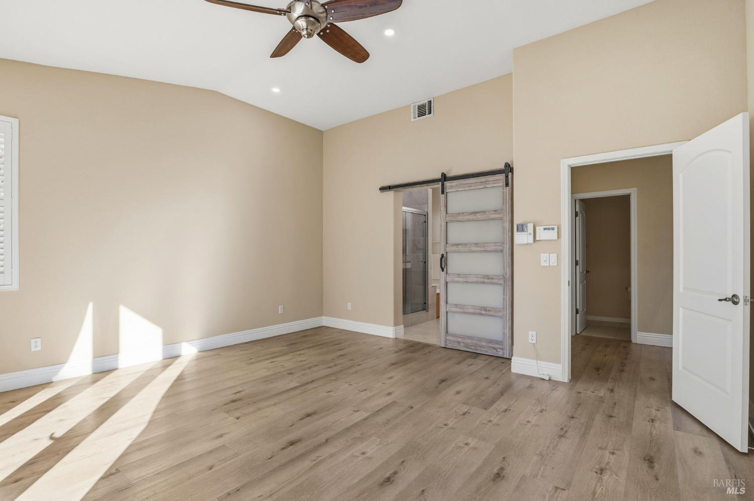 Detail Gallery Image 20 of 44 For 425 Dawson Creek Dr, Fairfield,  CA 94534 - 3 Beds | 2/1 Baths