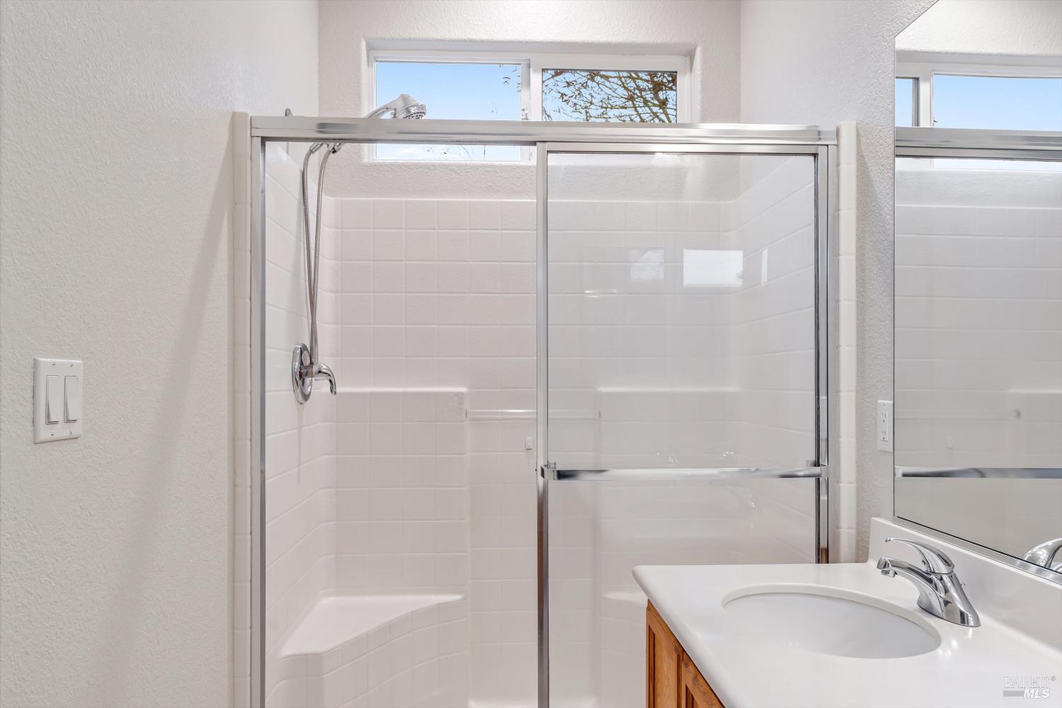 Detail Gallery Image 17 of 28 For 4348 Doolittle St, Santa Rosa,  CA 95407 - 4 Beds | 2/1 Baths