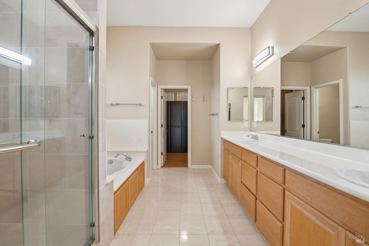 Detail Gallery Image 34 of 44 For 425 Dawson Creek Dr, Fairfield,  CA 94534 - 3 Beds | 2/1 Baths