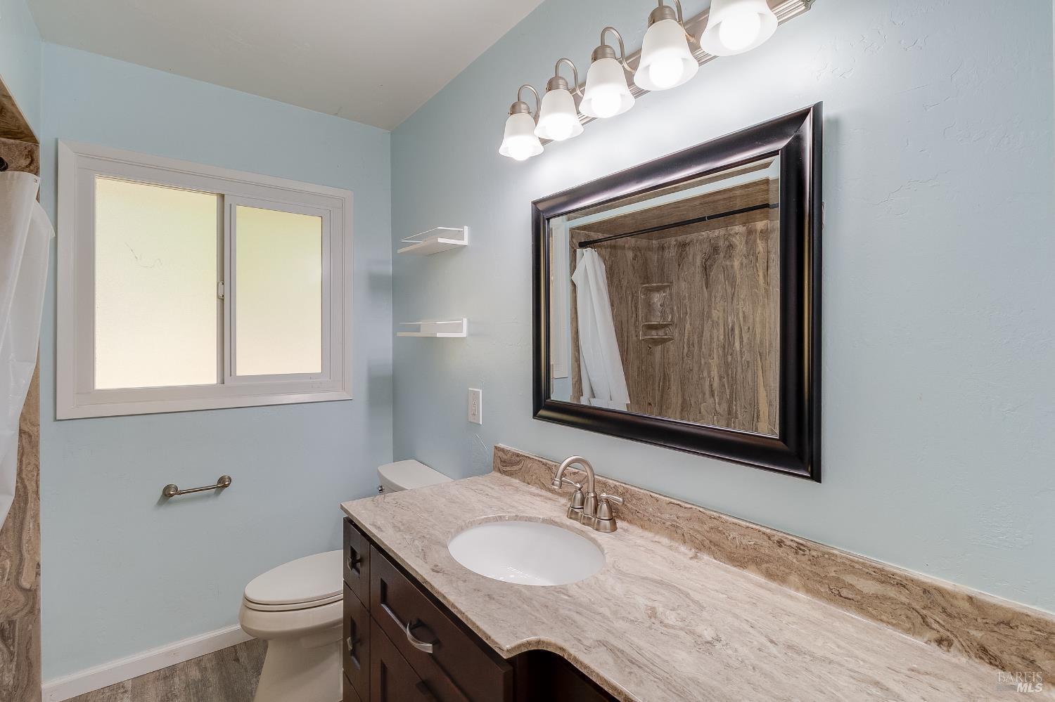 Detail Gallery Image 19 of 38 For 335 Hermosa Ave, Vallejo,  CA 94589 - 3 Beds | 1/1 Baths