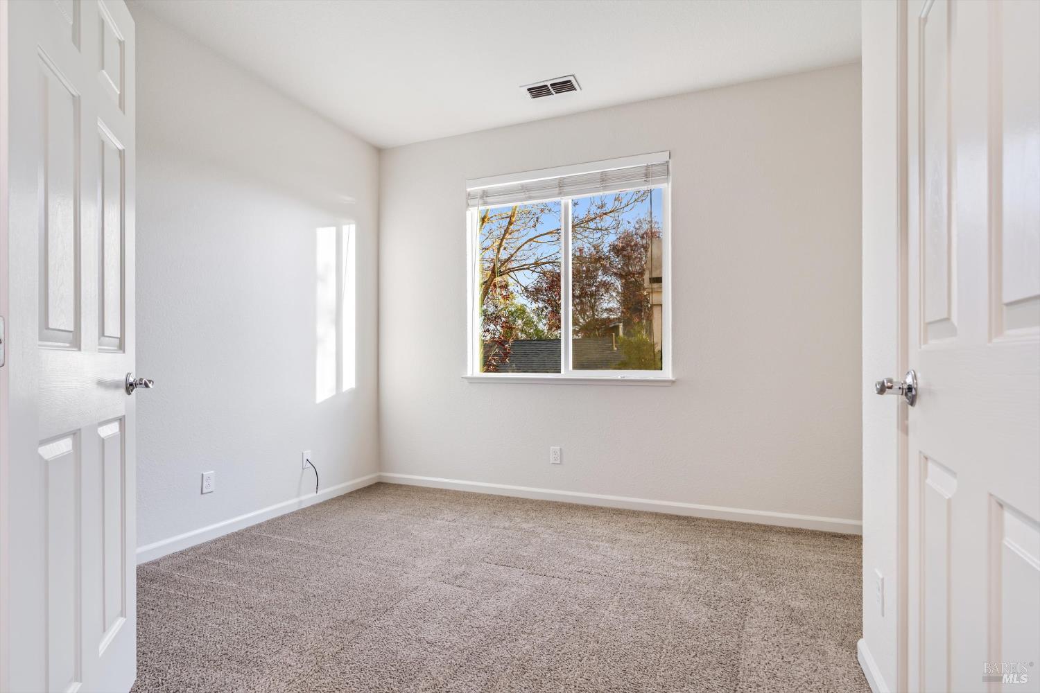 Detail Gallery Image 12 of 28 For 4348 Doolittle St, Santa Rosa,  CA 95407 - 4 Beds | 2/1 Baths